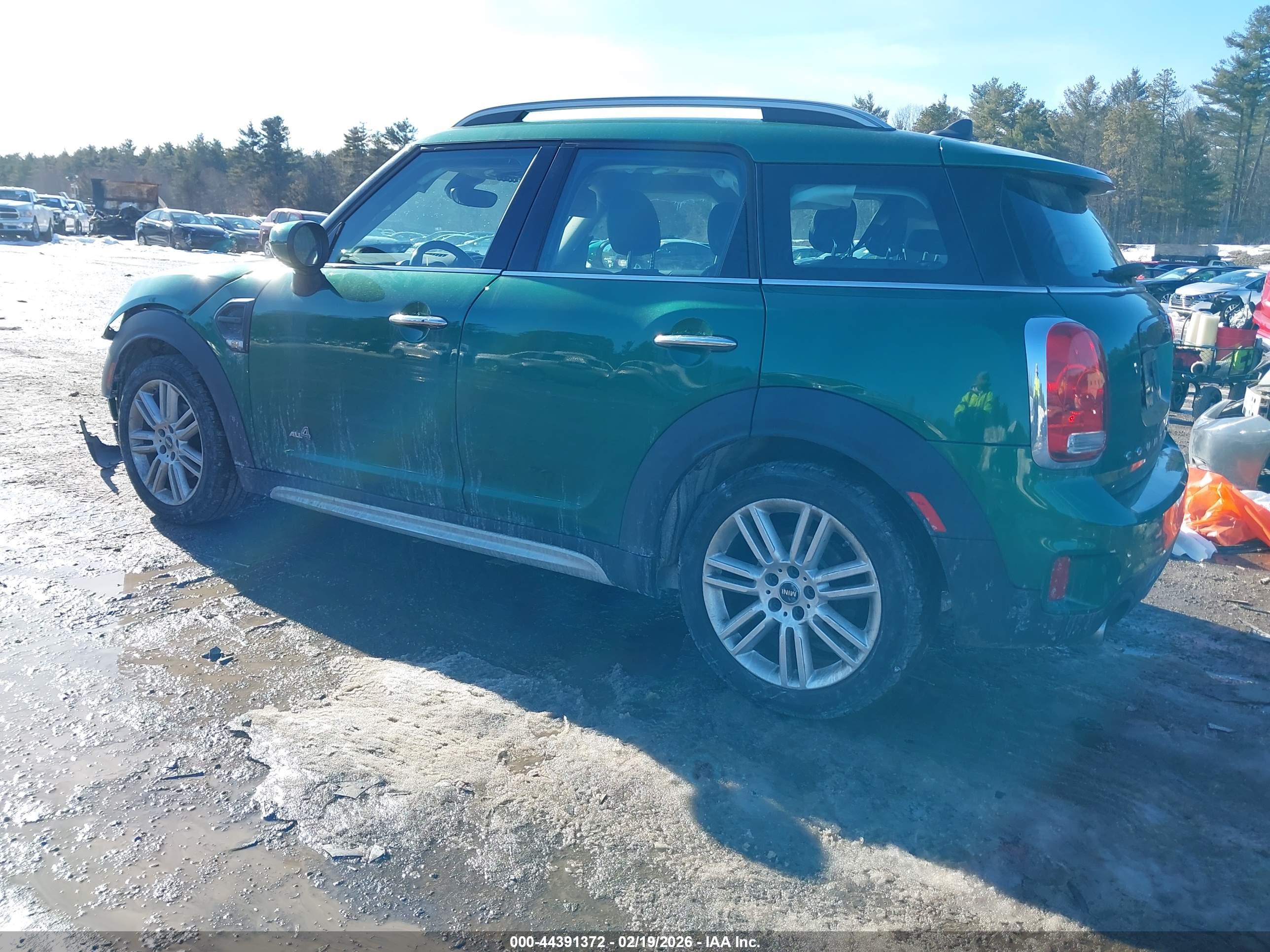 MINI COUNTRYMAN image 3
