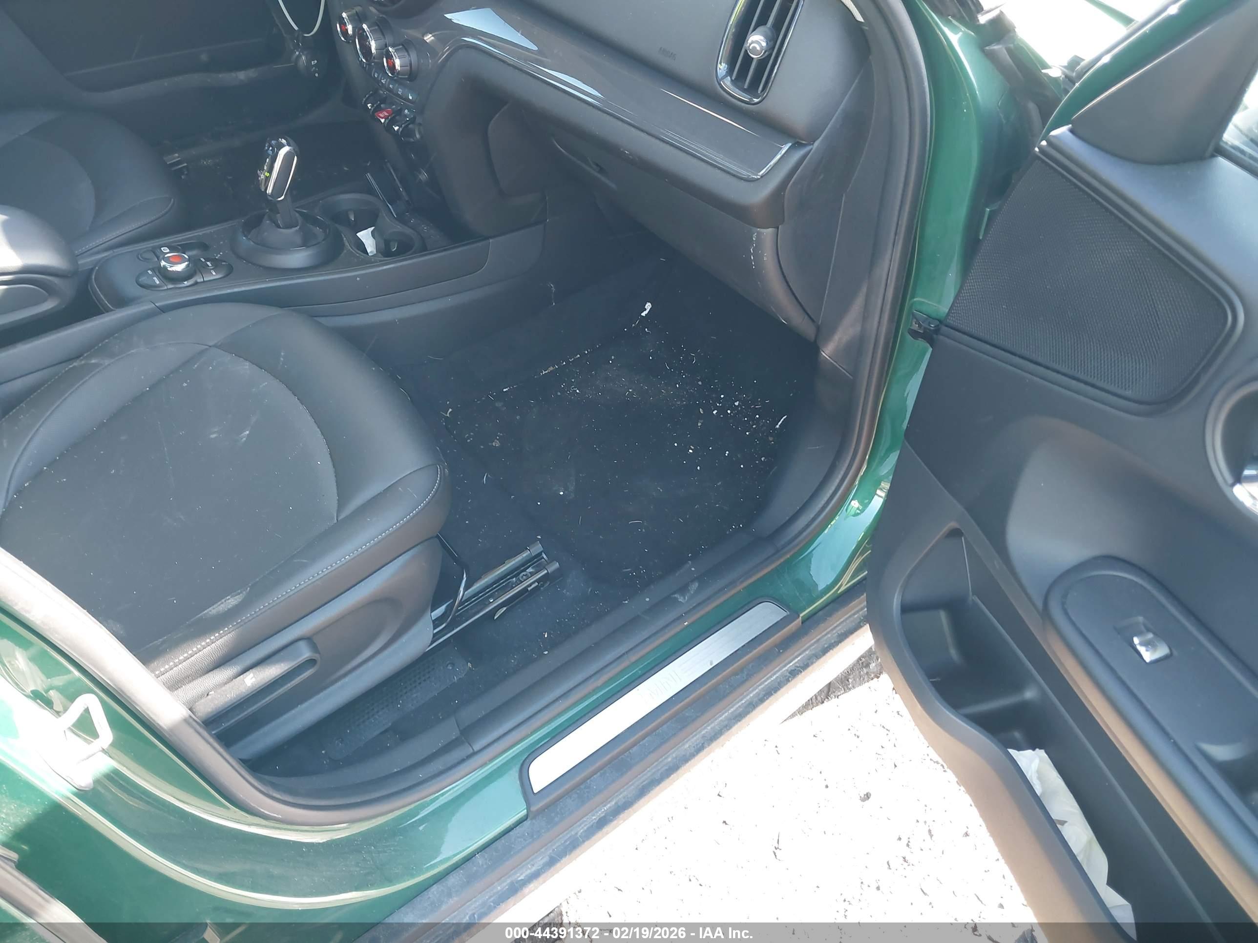 MINI COUNTRYMAN image 5