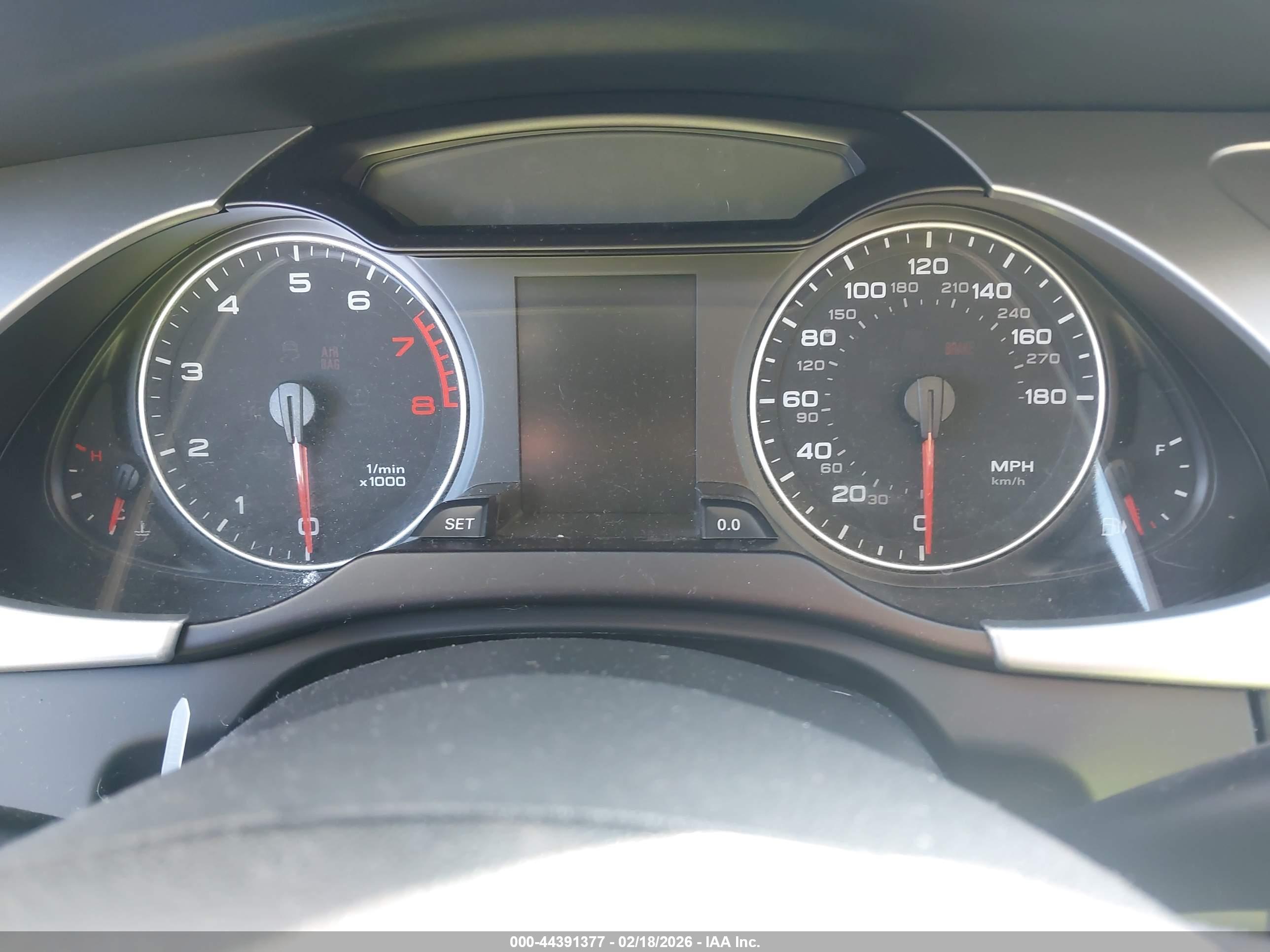 AUDI A4 image 7