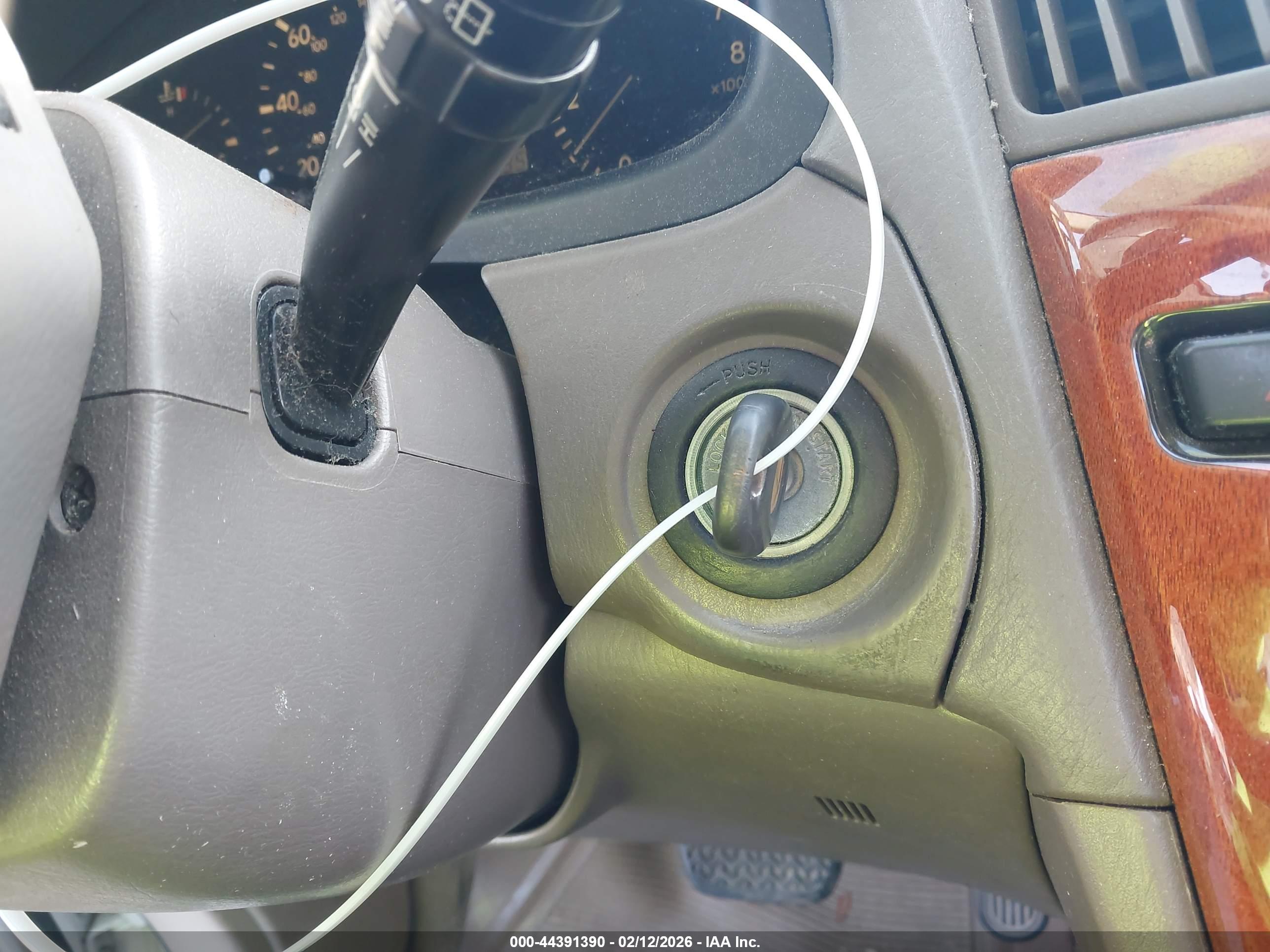 LEXUS RX image 11