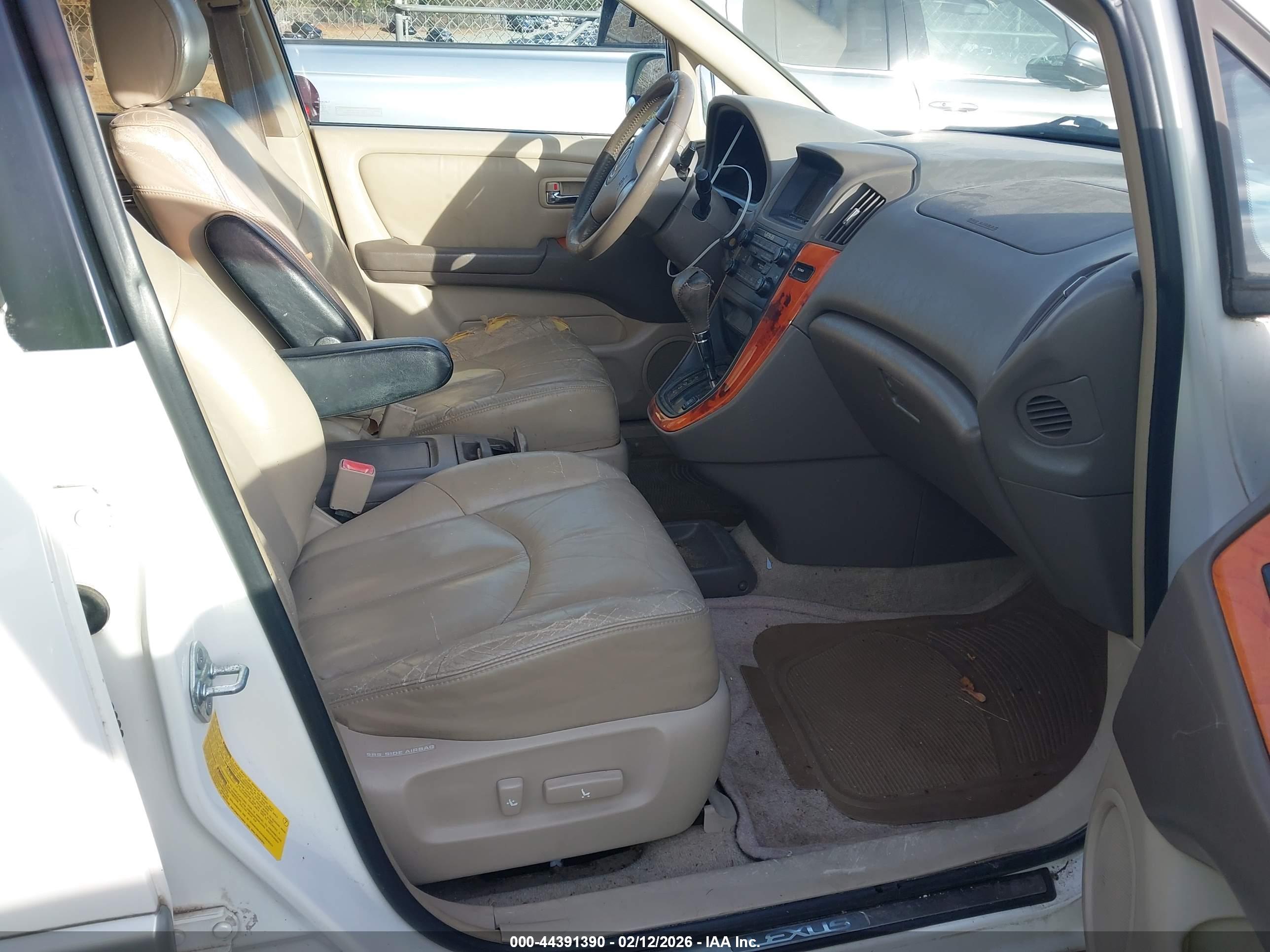 LEXUS RX image 5