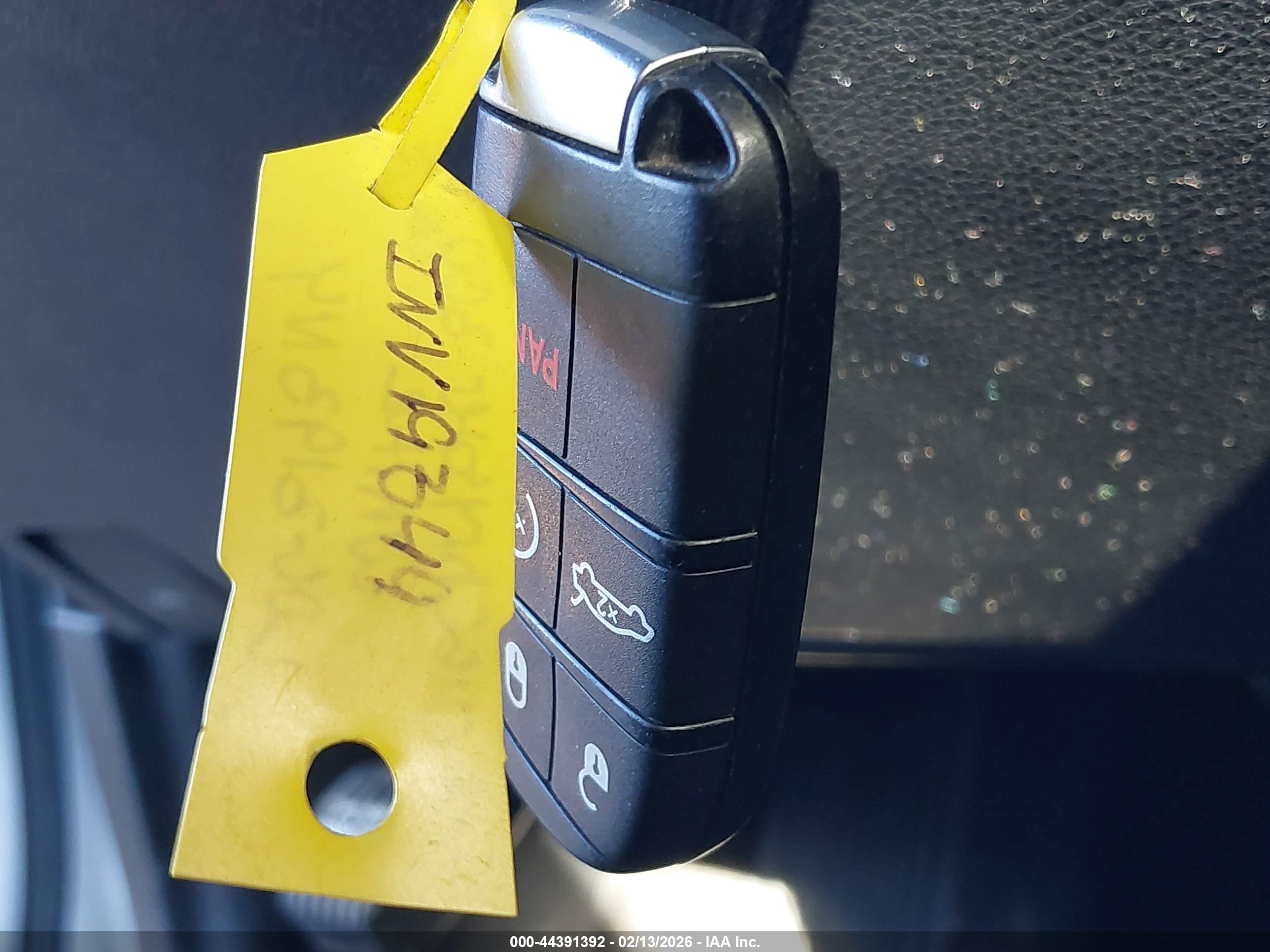 CHRYSLER 300 image 11