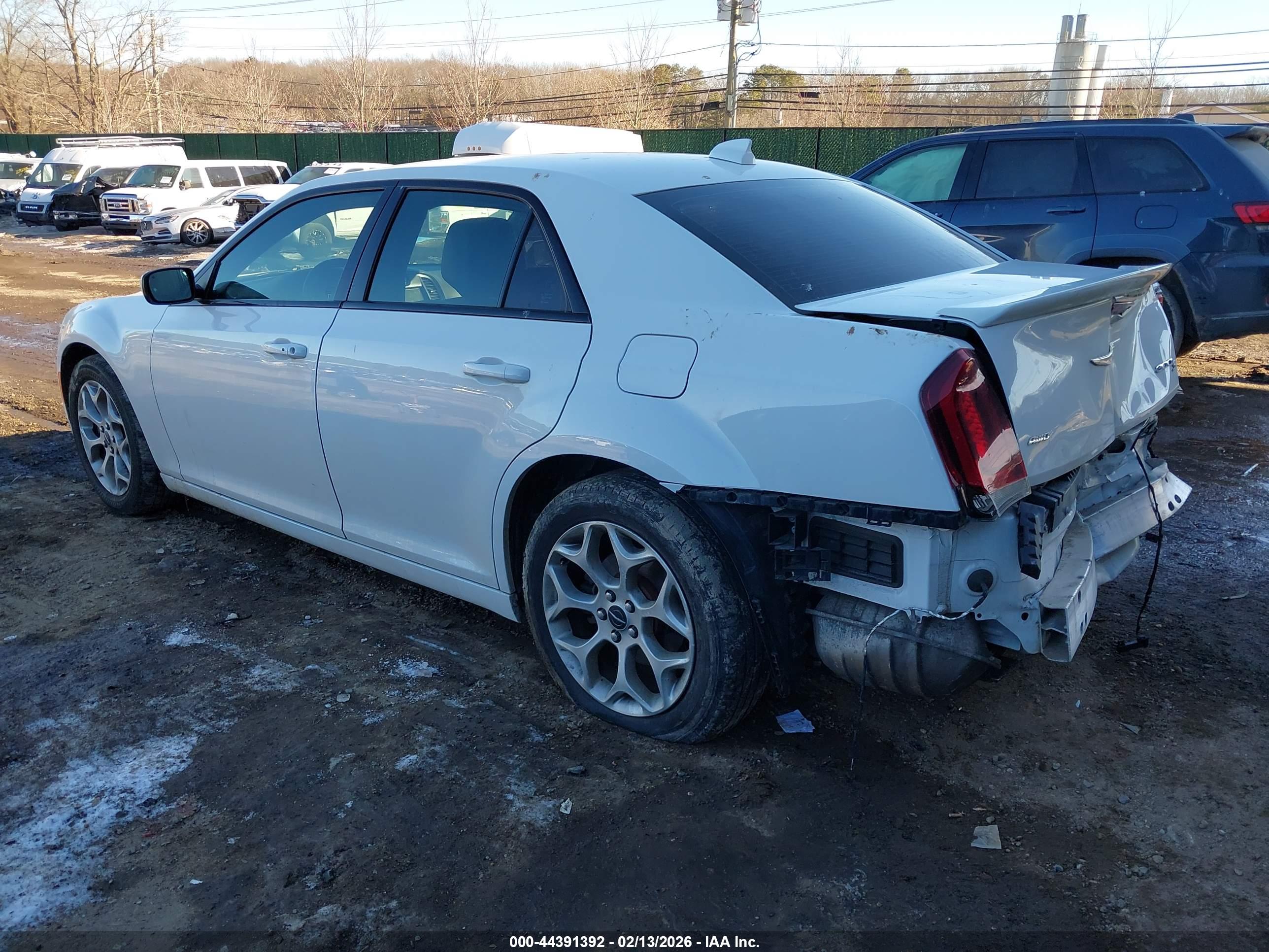 CHRYSLER 300 image 6