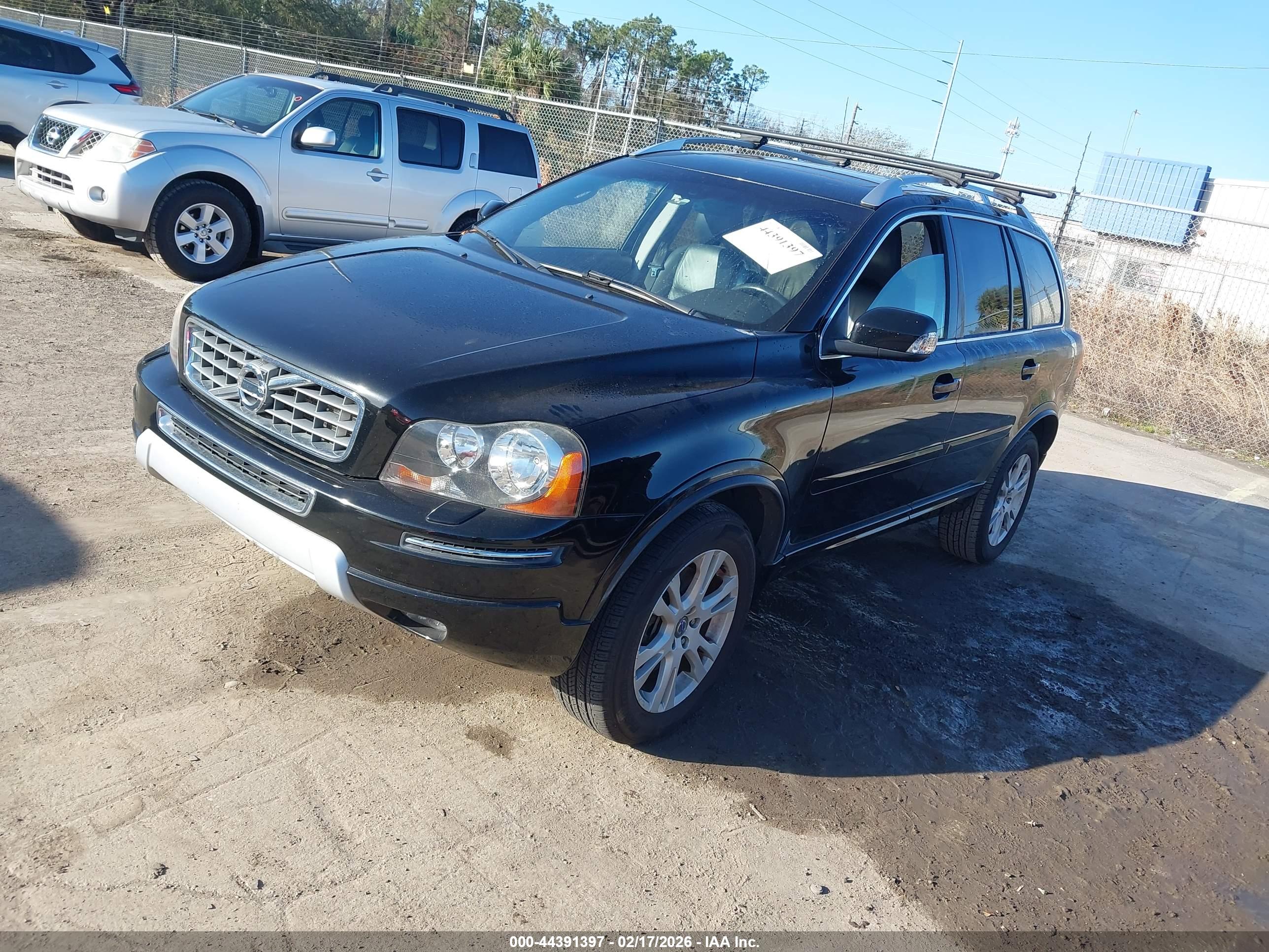 VOLVO XC90 image 2