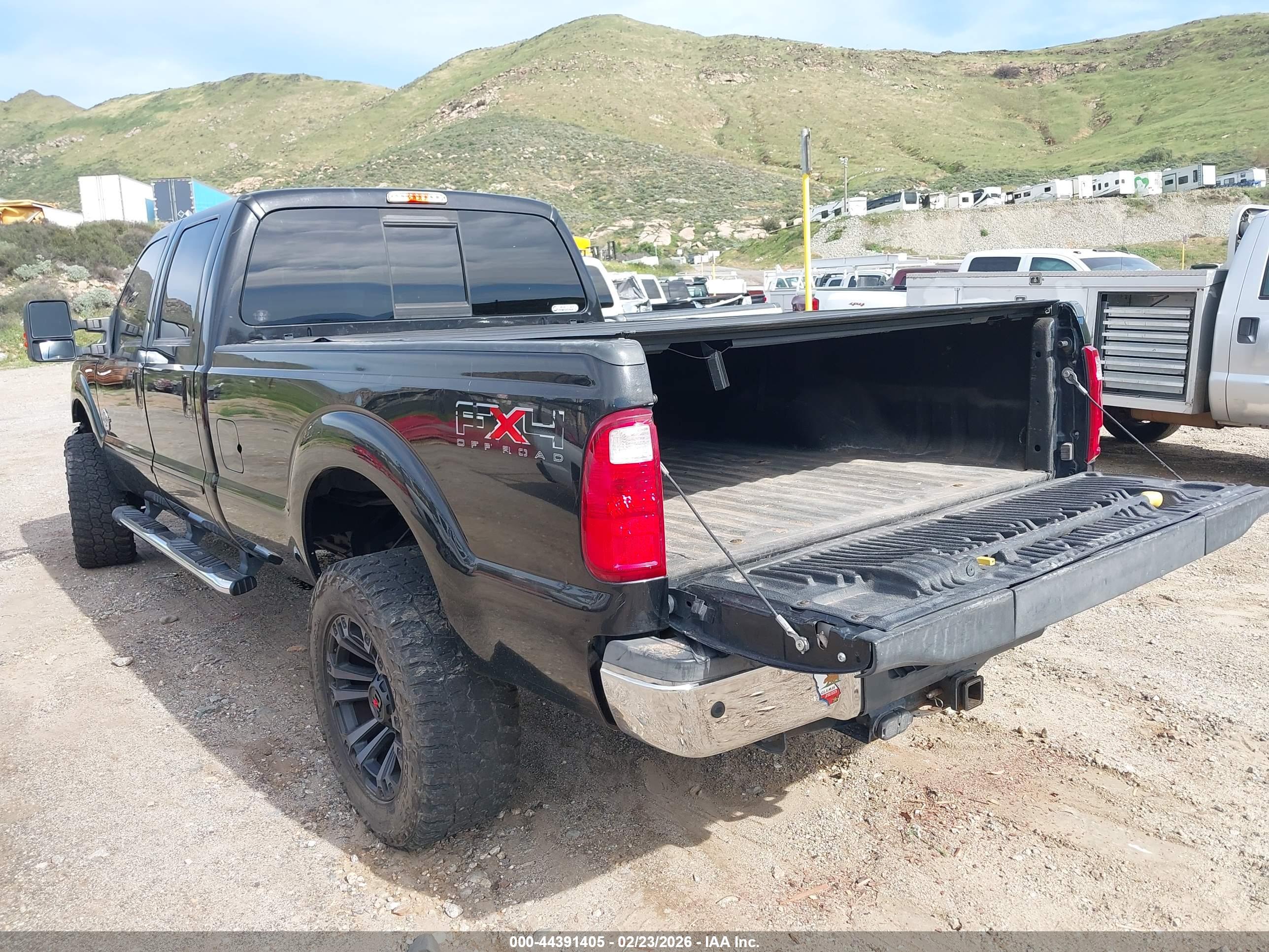 FORD F-350 image 3