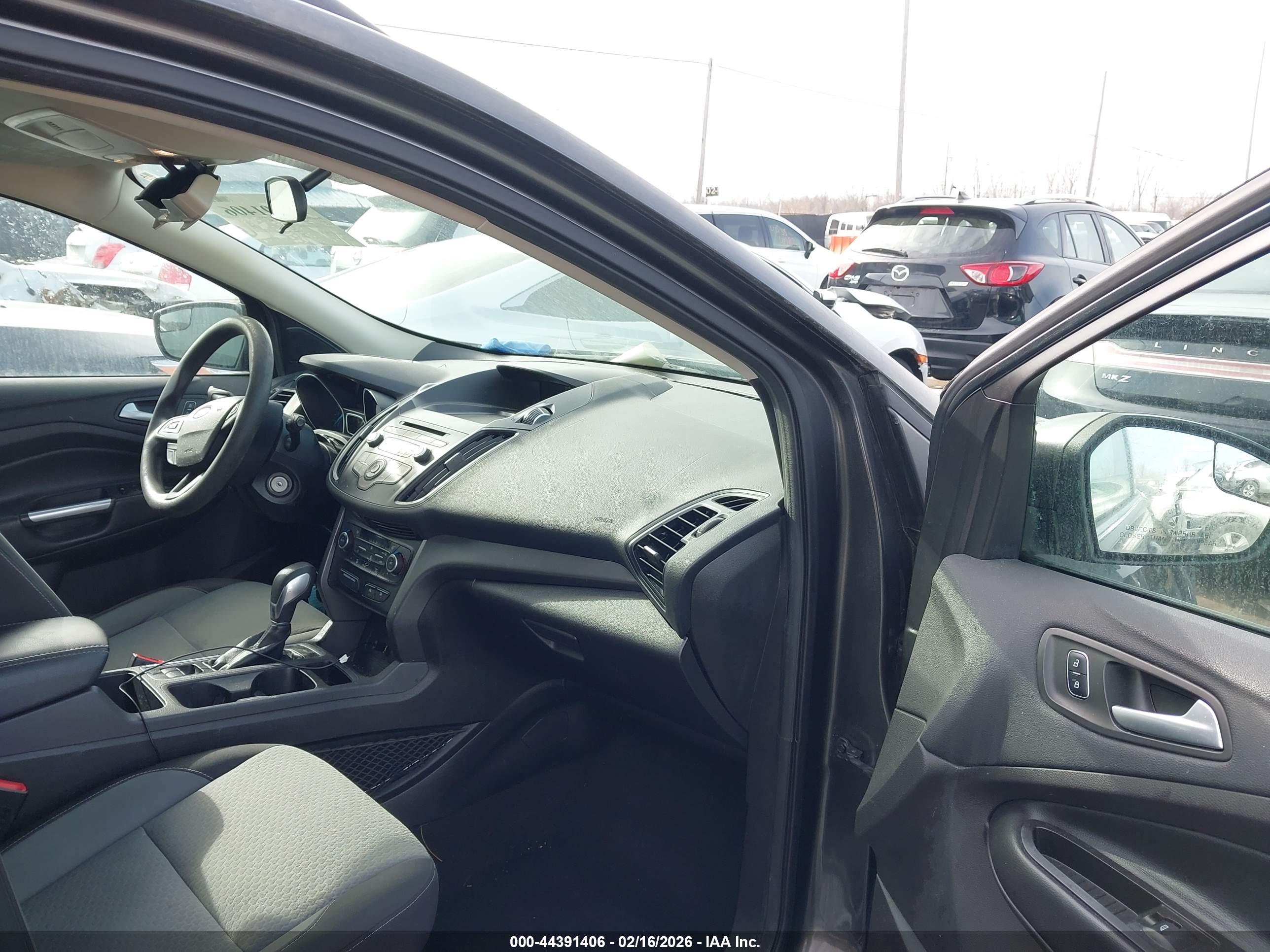FORD ESCAPE image 5