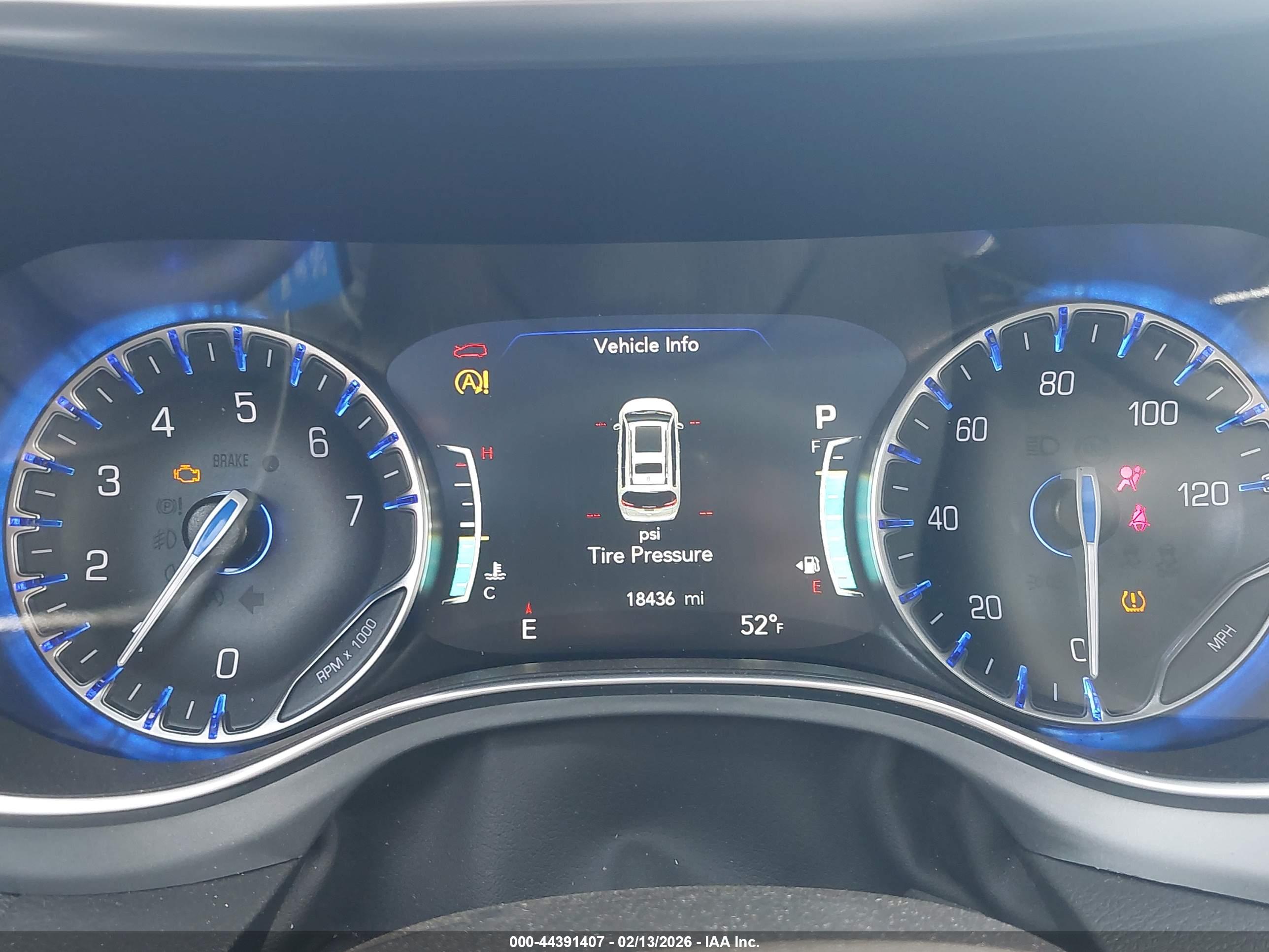 CHRYSLER PACIFICA image 7