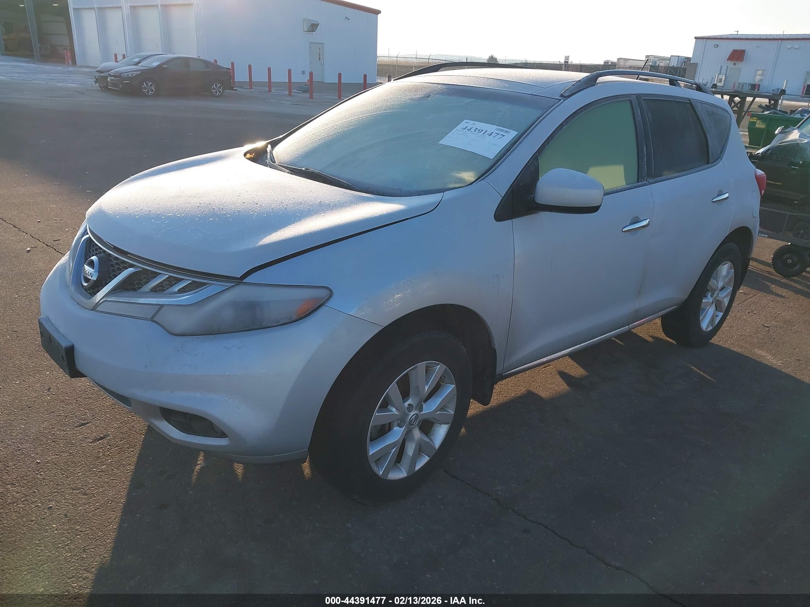 NISSAN MURANO image 2