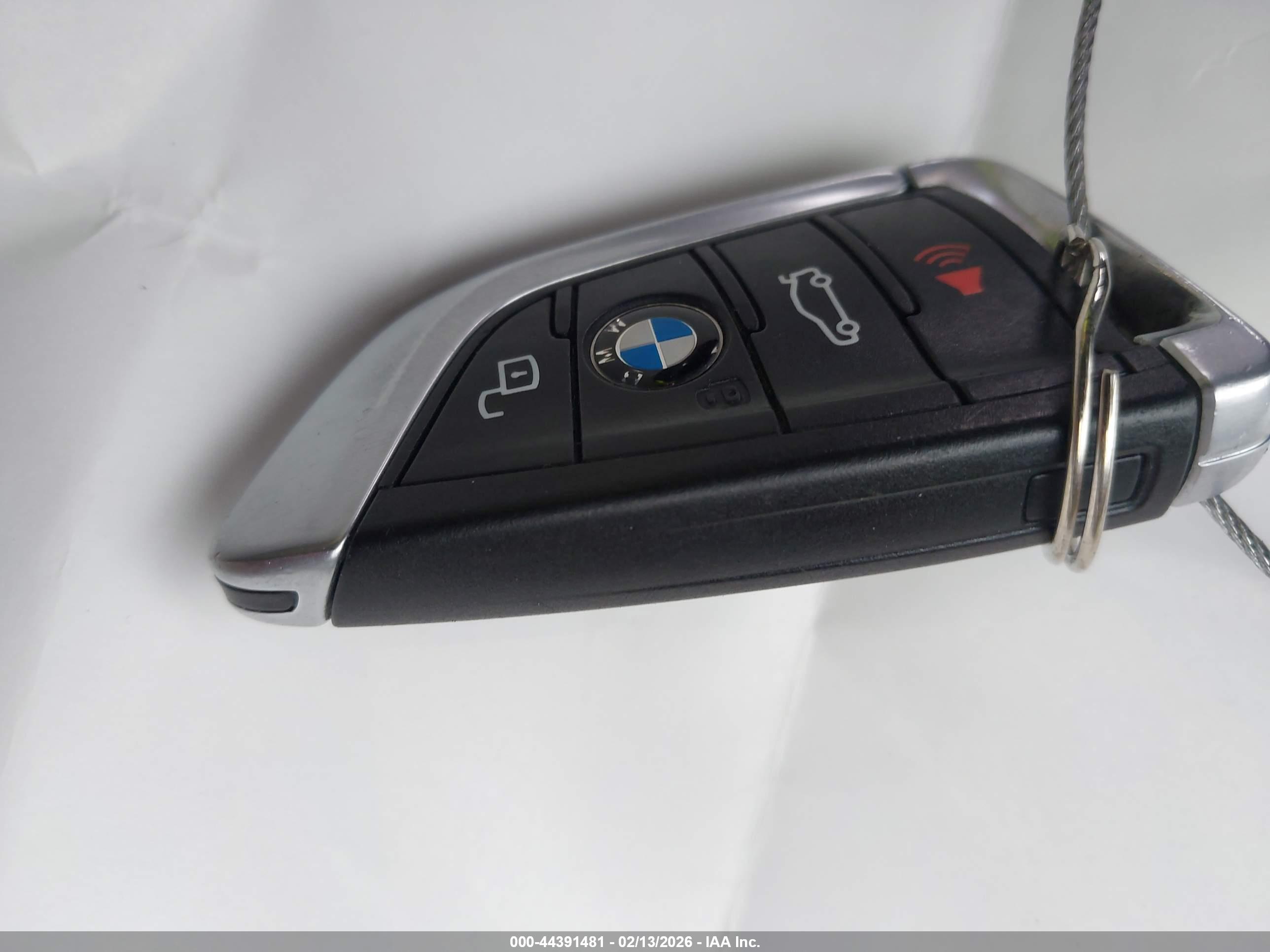 BMW 330I image 11