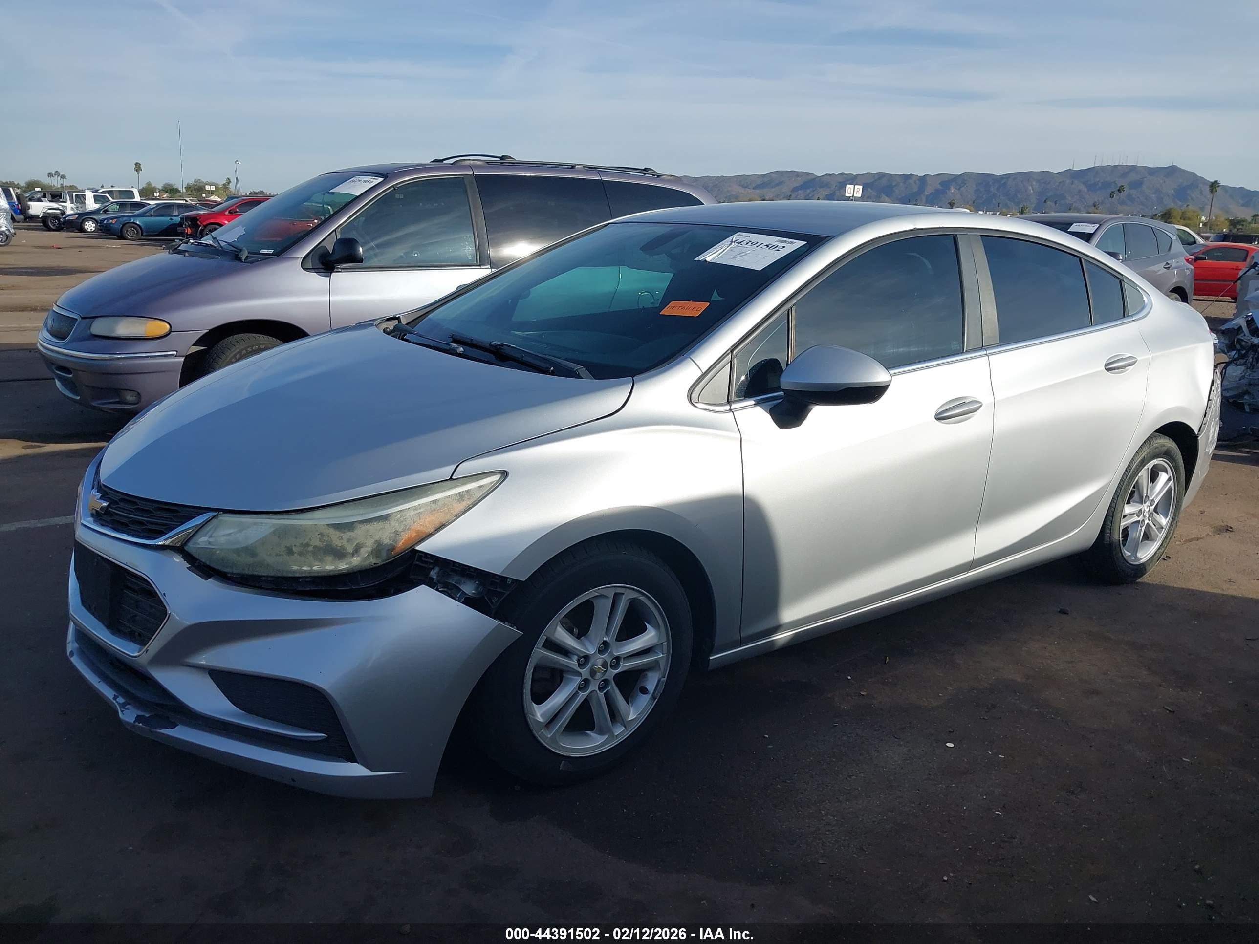 CHEVROLET CRUZE image 2