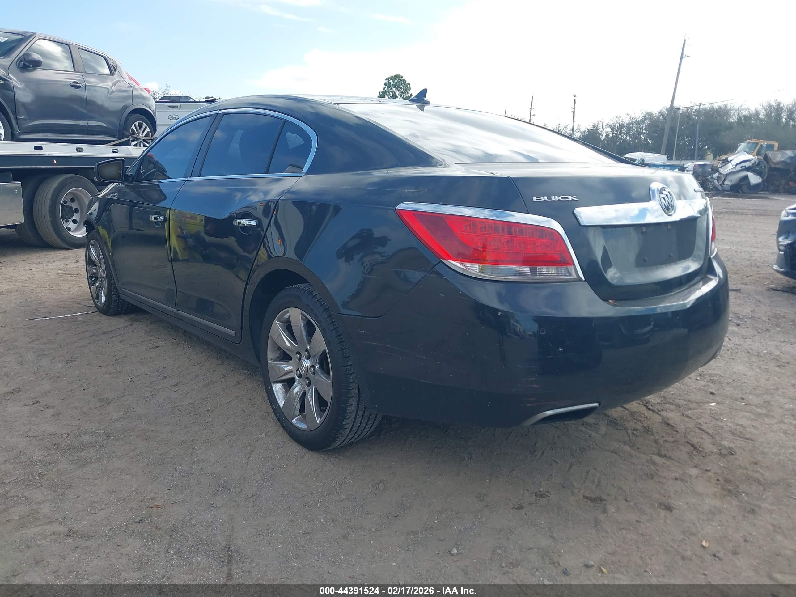BUICK LACROSSE image 3