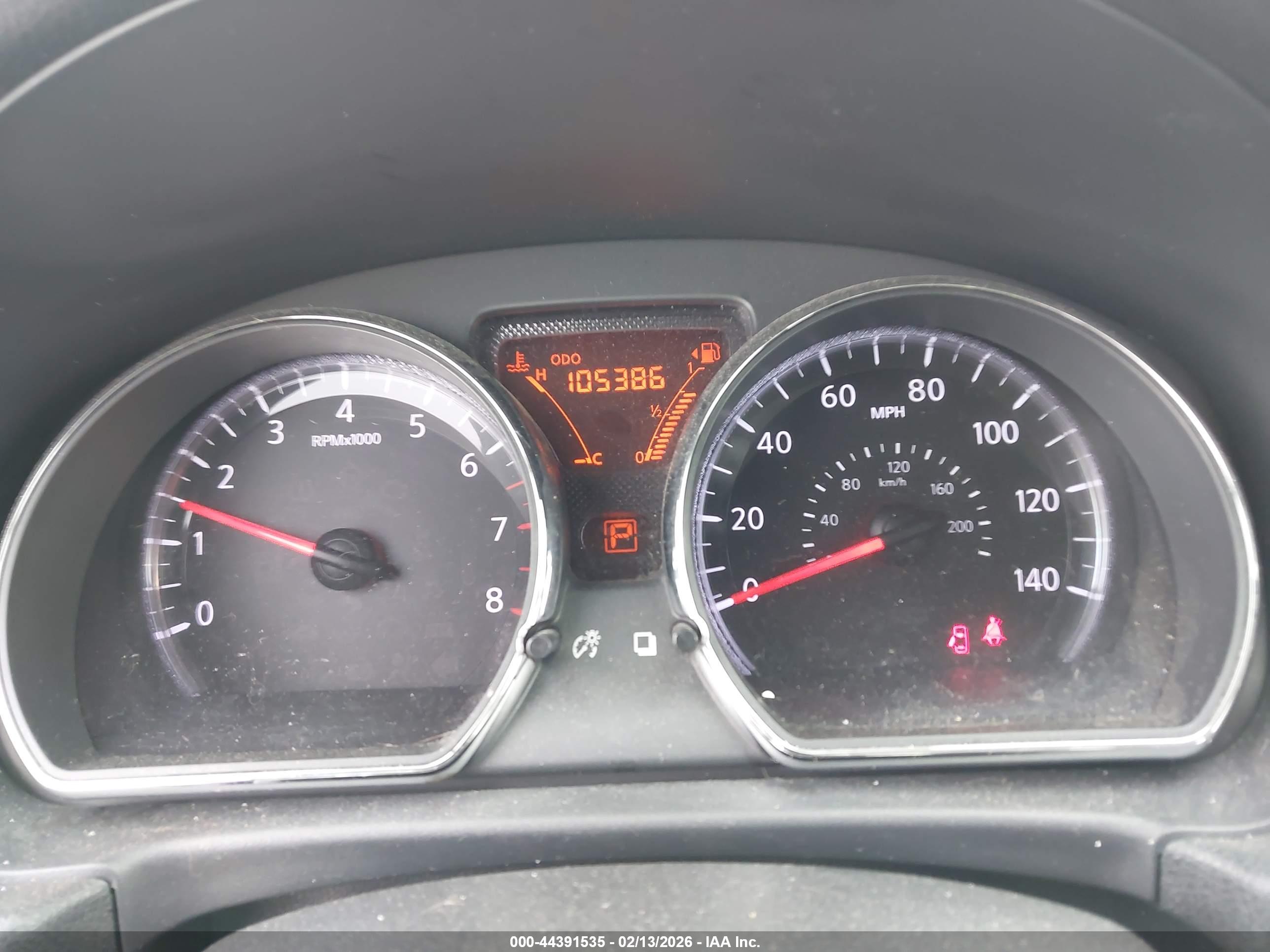 NISSAN VERSA image 7