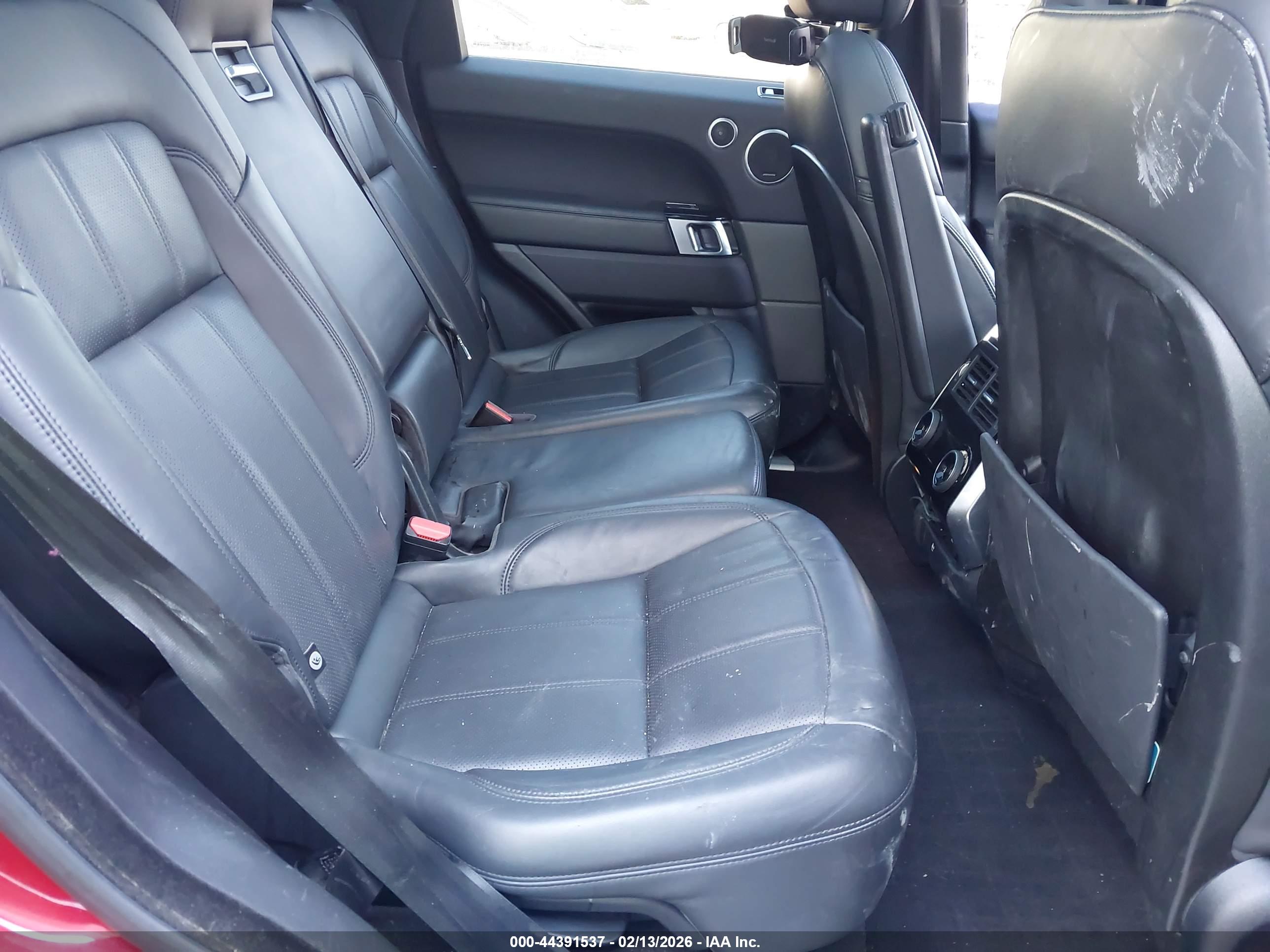 LAND ROVER image 8