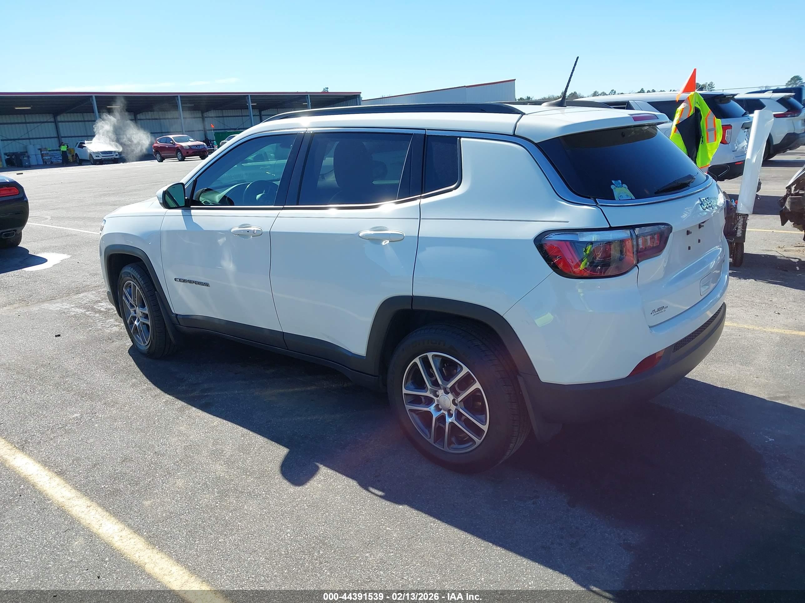 JEEP COMPASS image 3