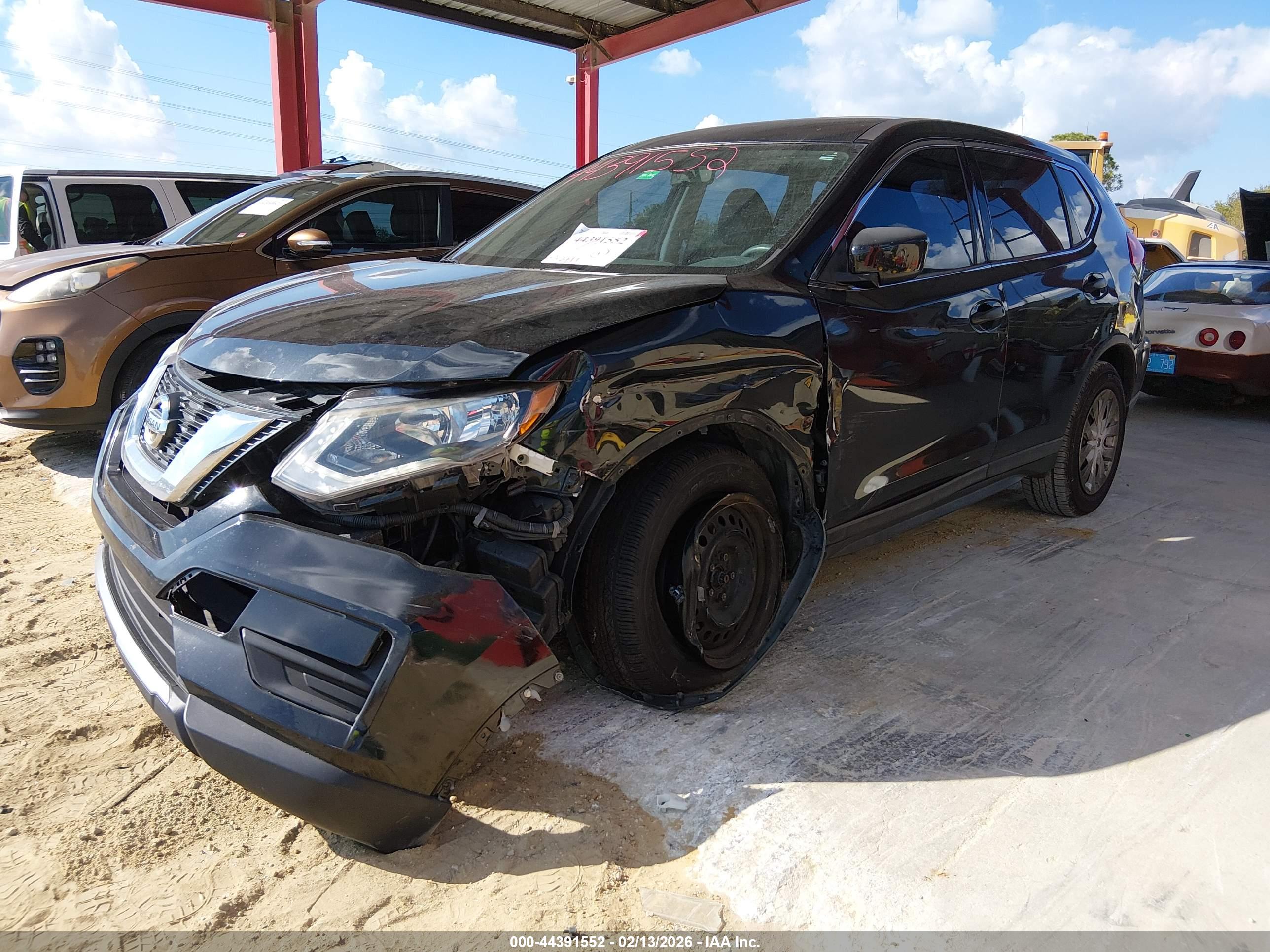 NISSAN ROGUE image 2