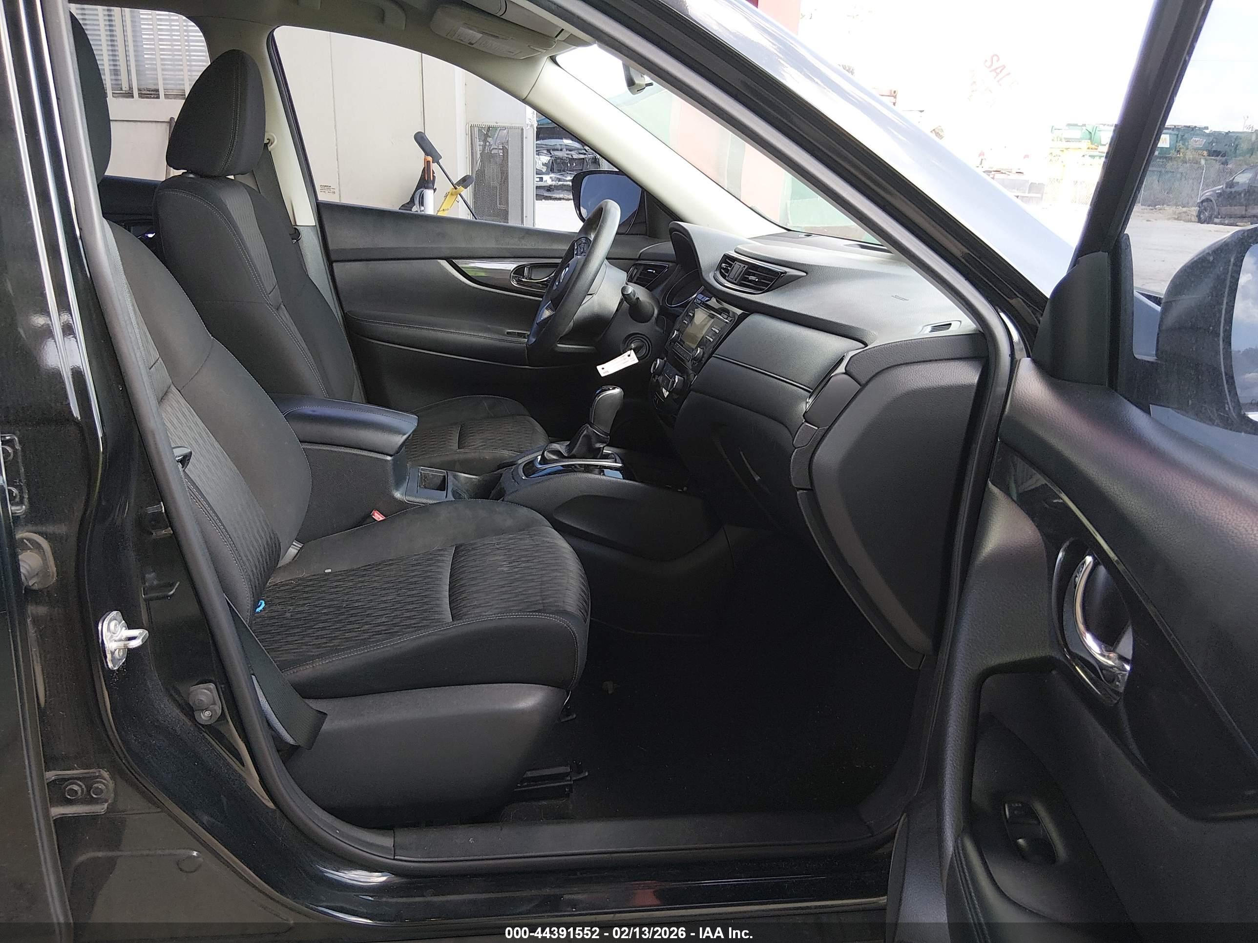 NISSAN ROGUE image 5