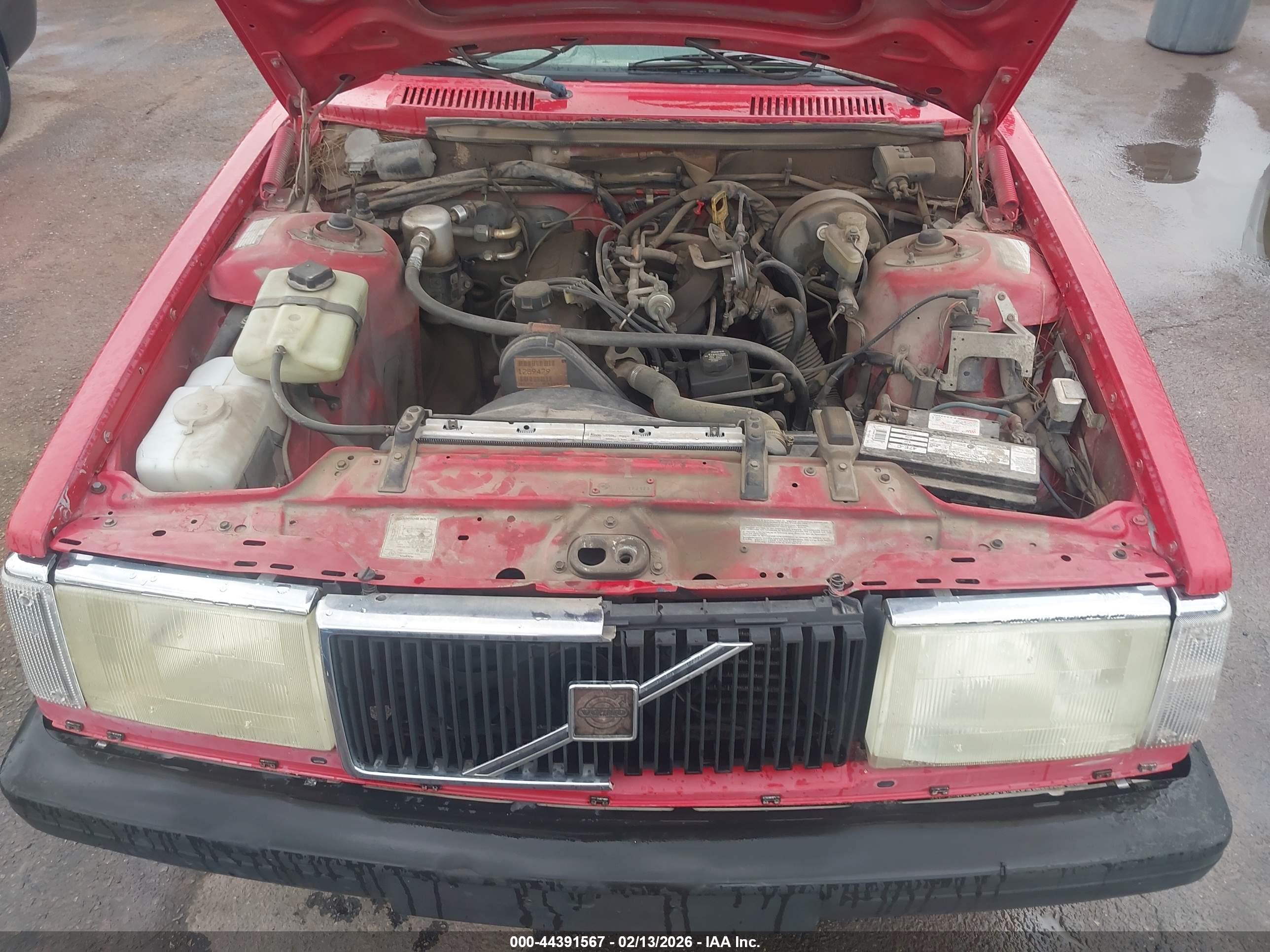 VOLVO 240 image 10