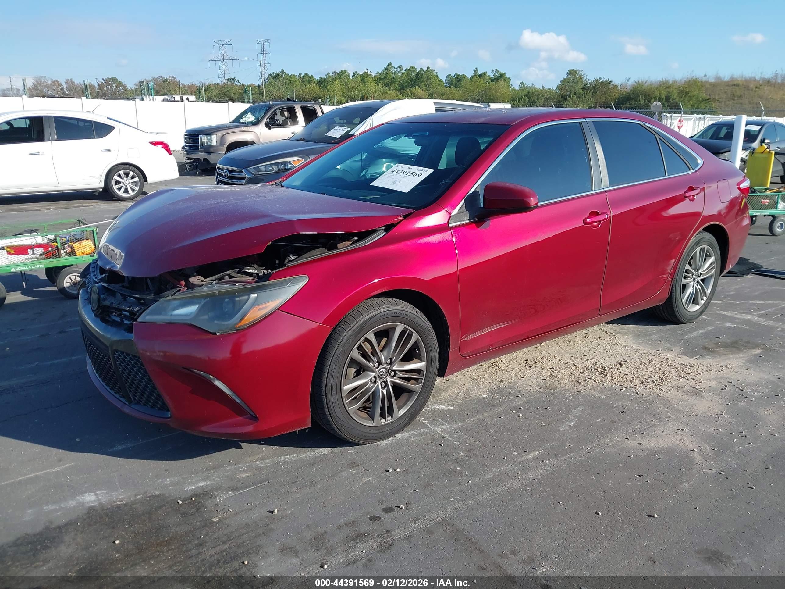 TOYOTA CAMRY image 2