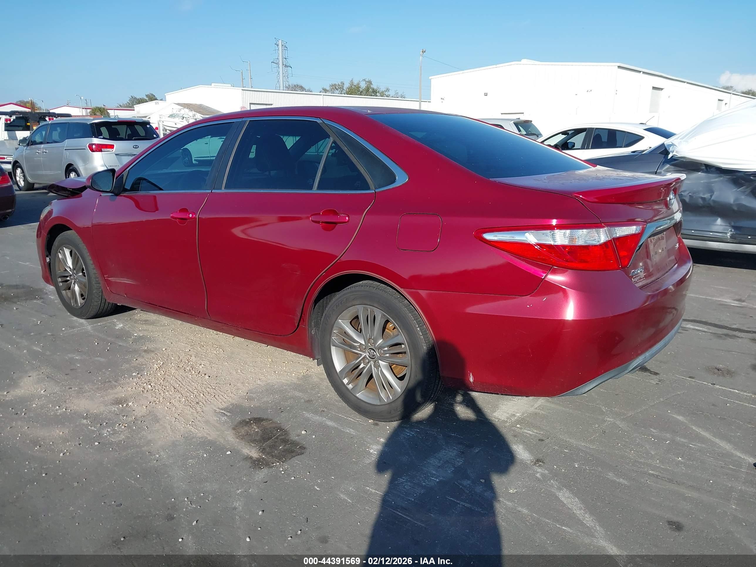 TOYOTA CAMRY image 3