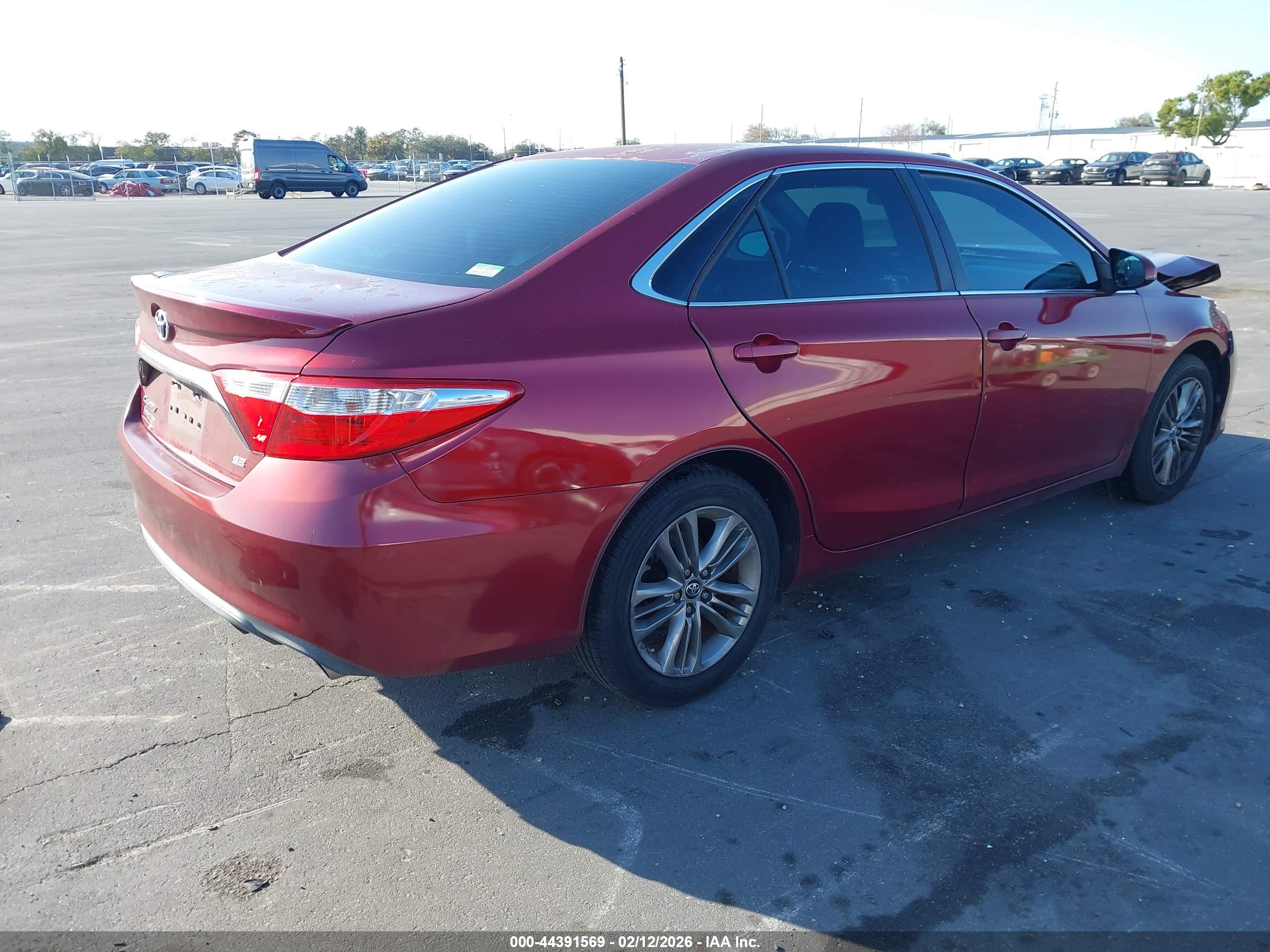 TOYOTA CAMRY image 4