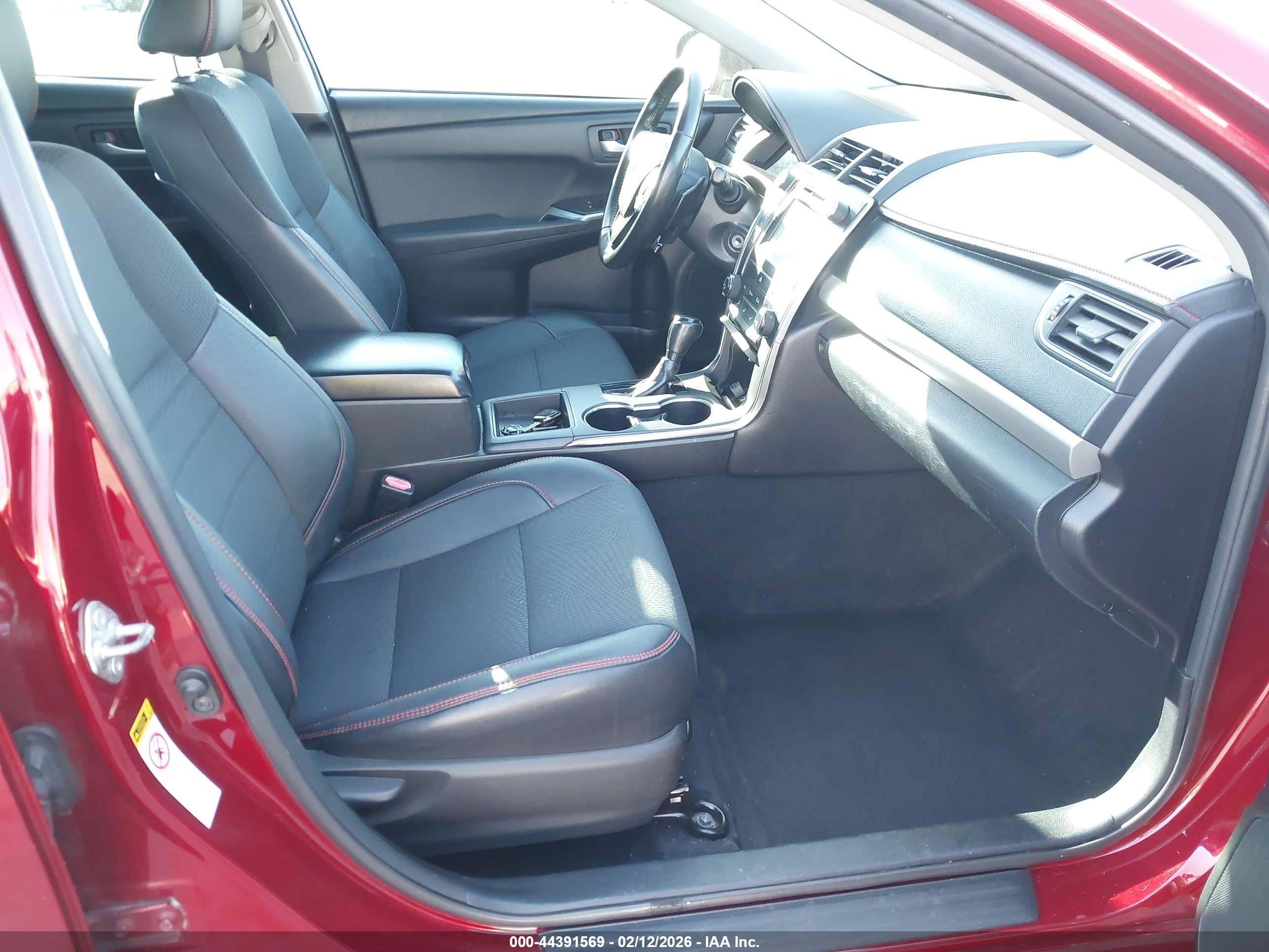 TOYOTA CAMRY image 5