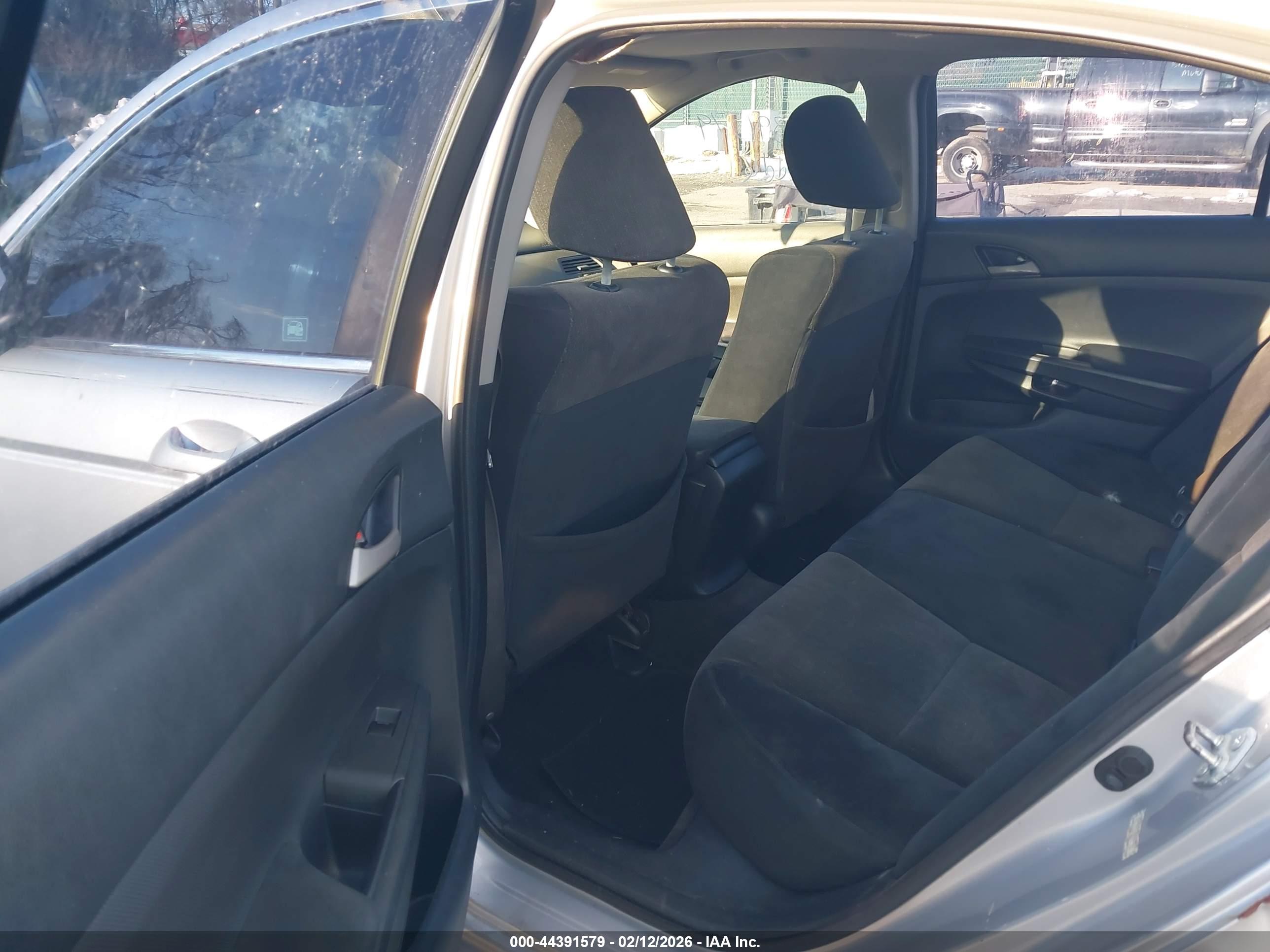 HONDA ACCORD image 8