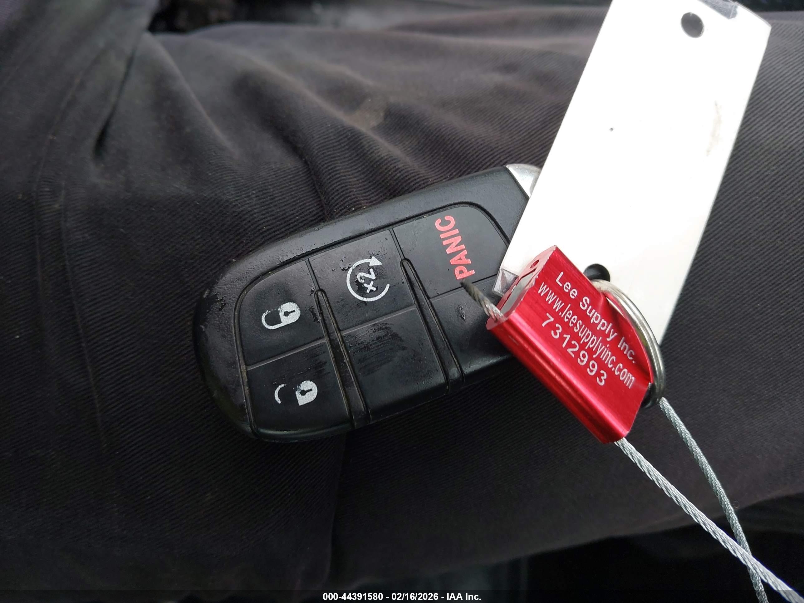 JEEP RENEGADE image 11