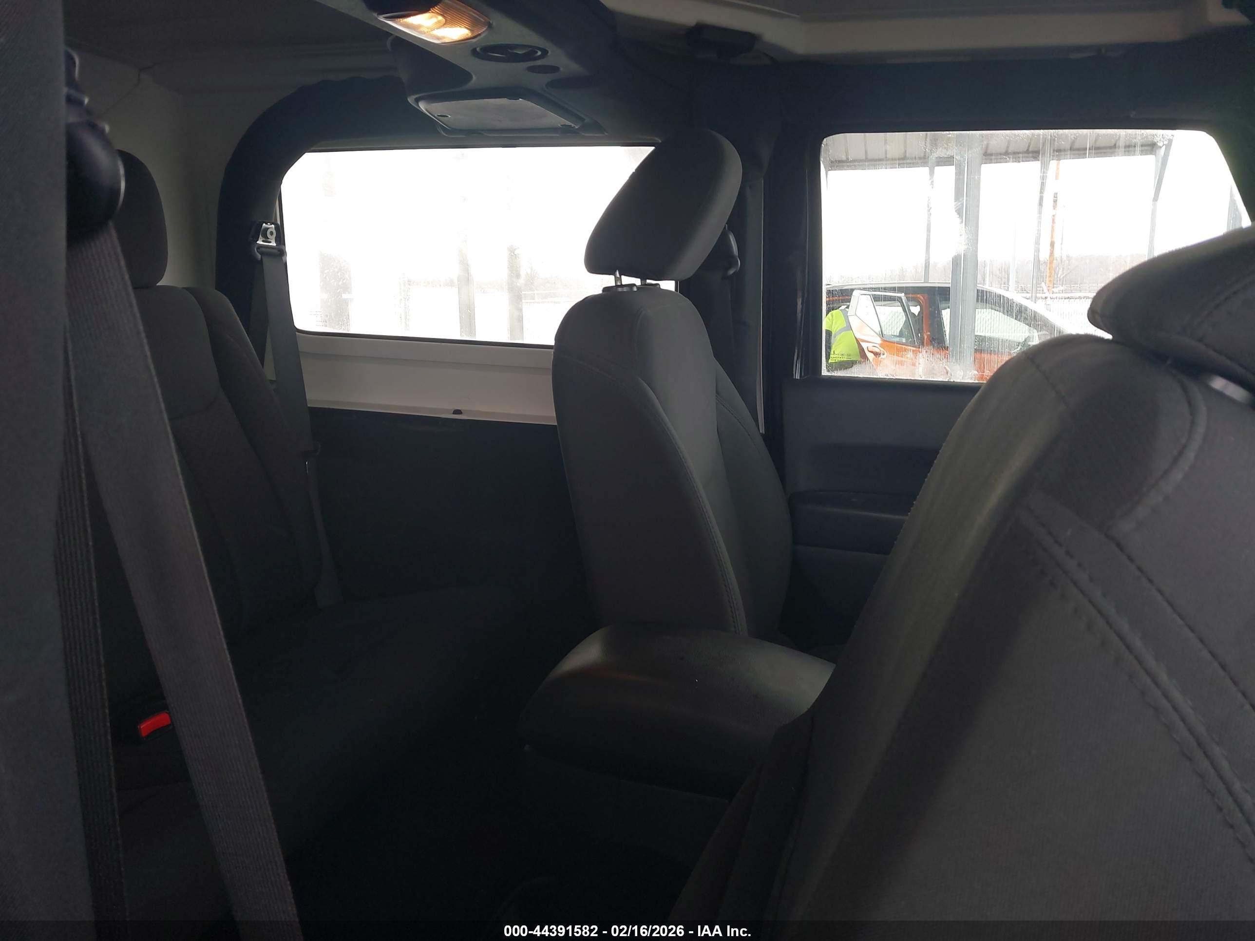 JEEP WRANGLER image 8