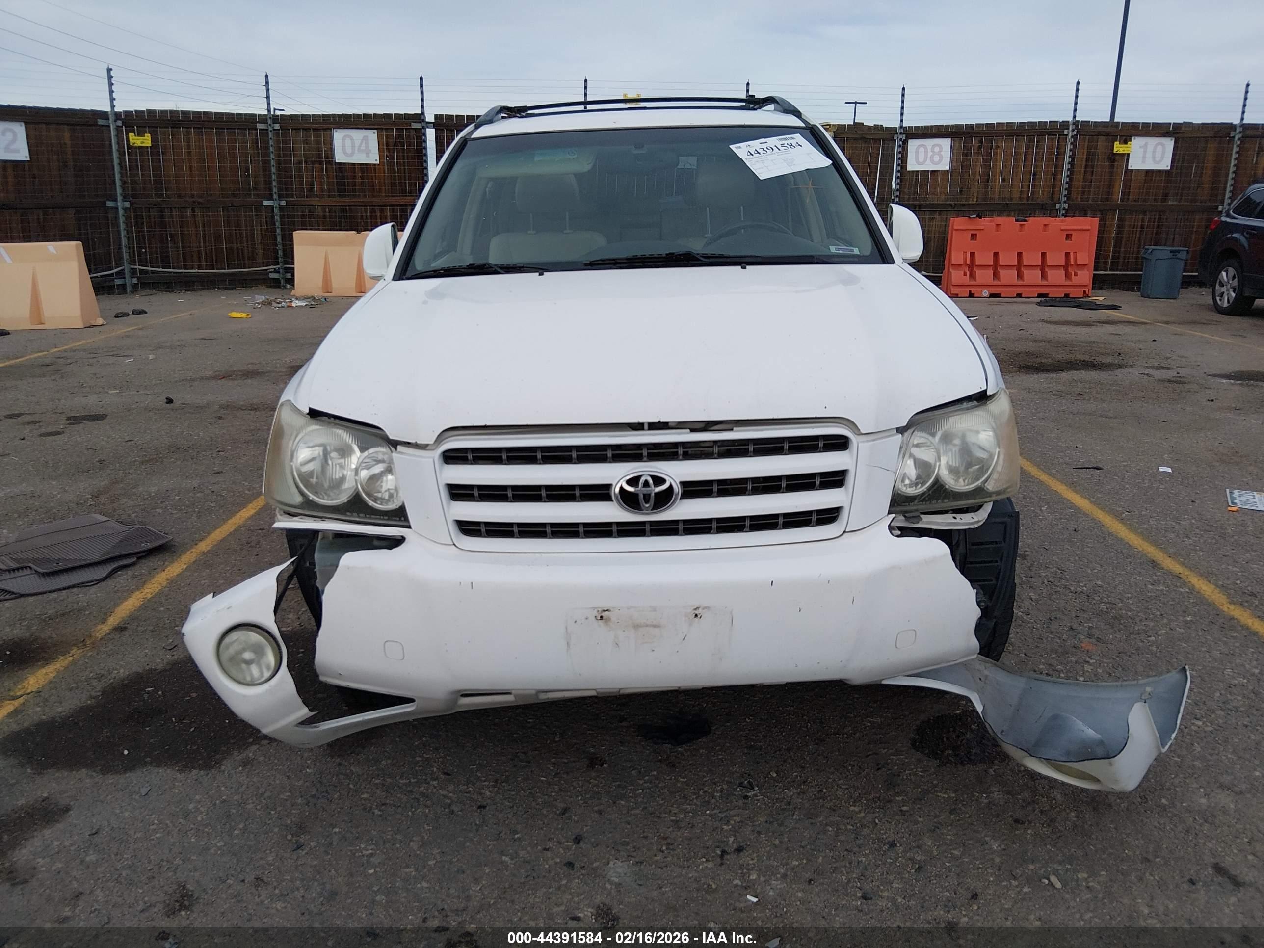 TOYOTA HIGHLANDER image 6