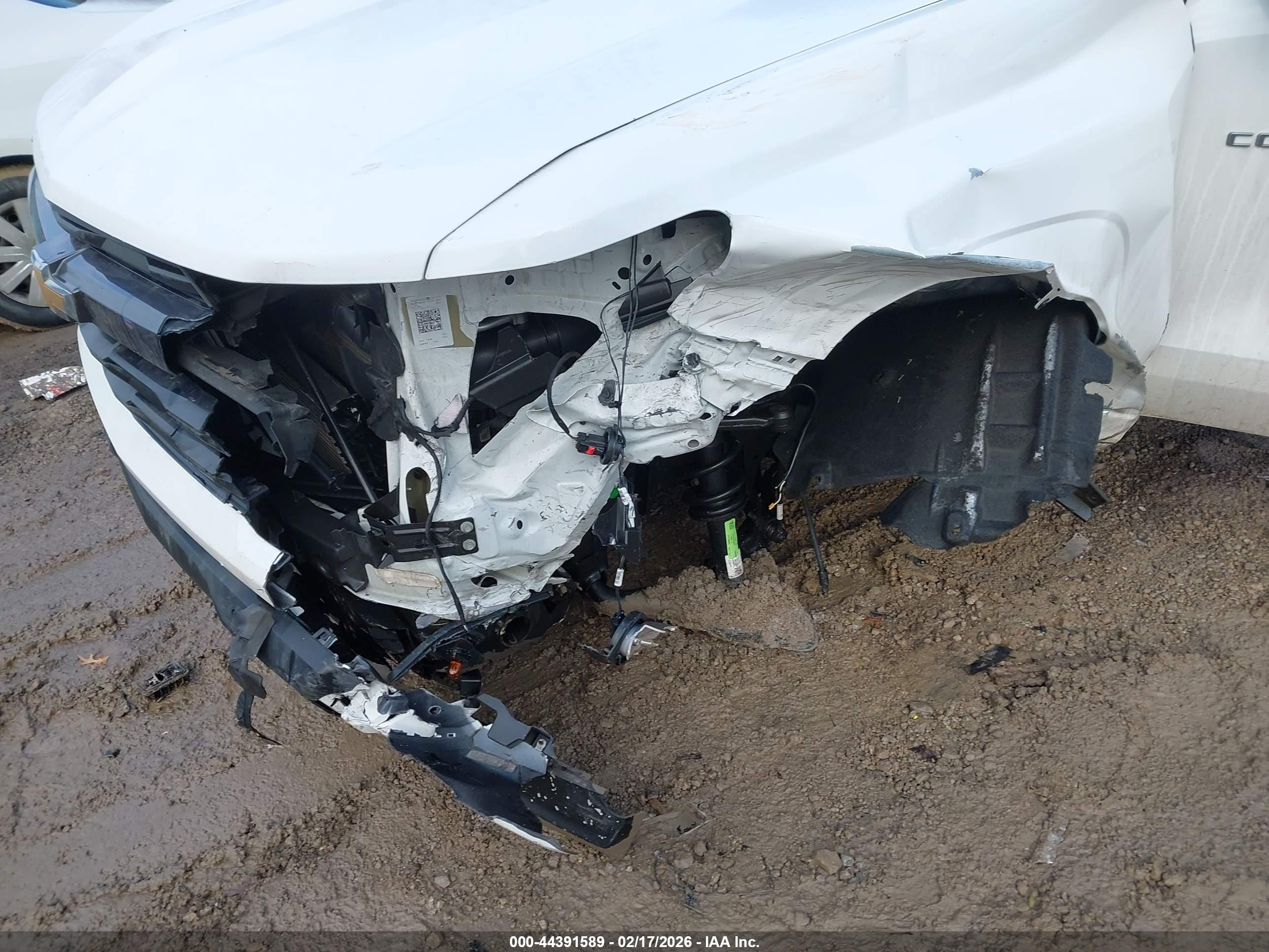CHEVROLET COLORADO image 6