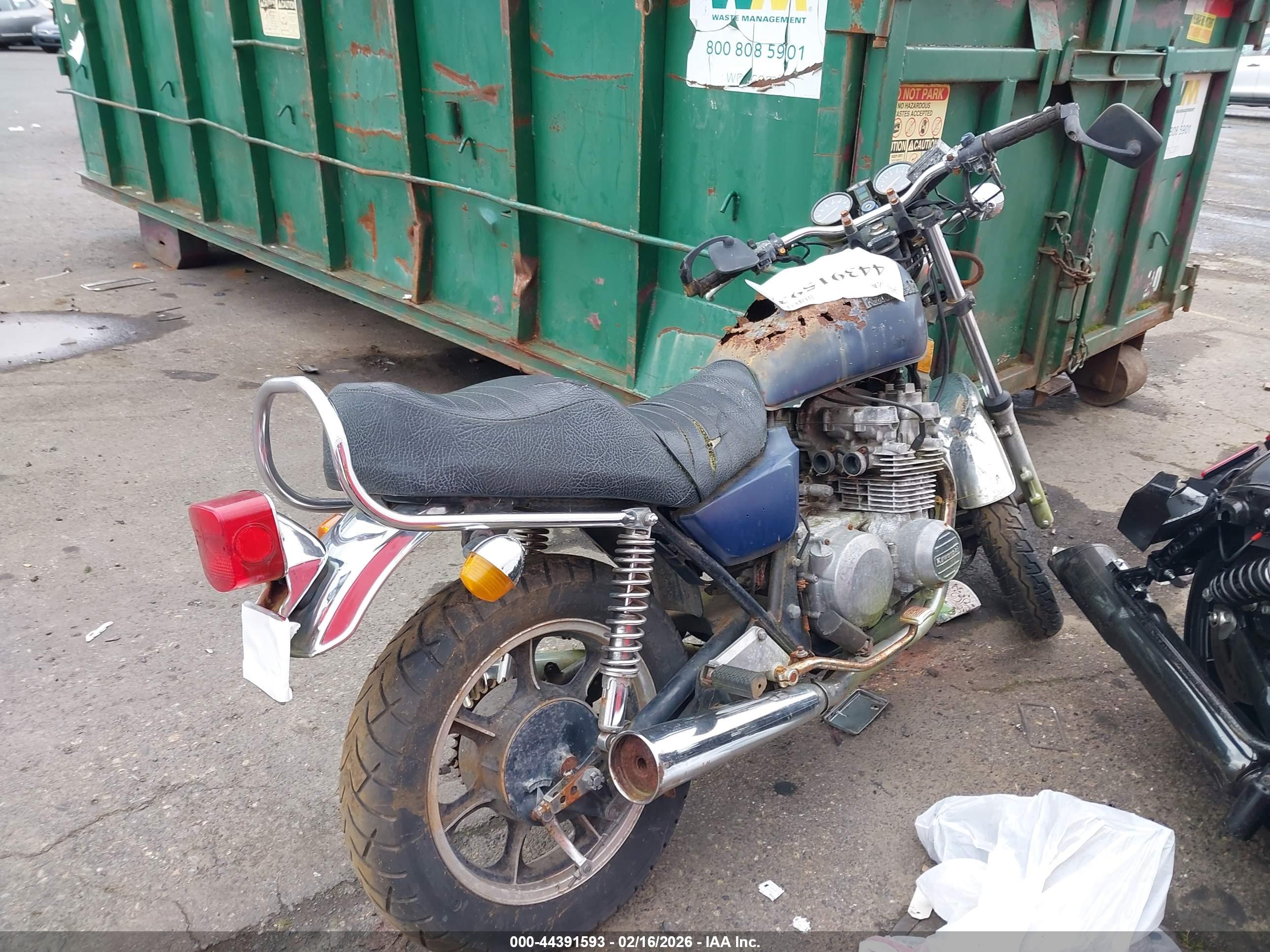 KAWASAKI EX650 image 4