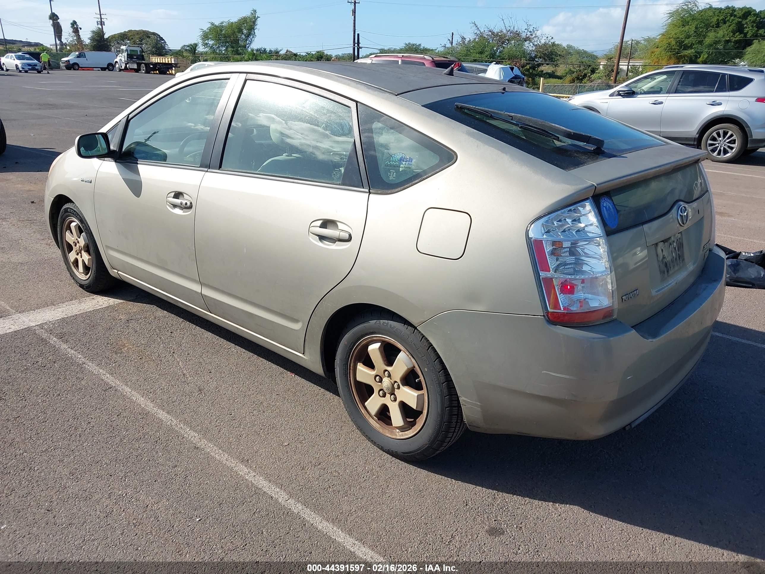 TOYOTA PRIUS image 3
