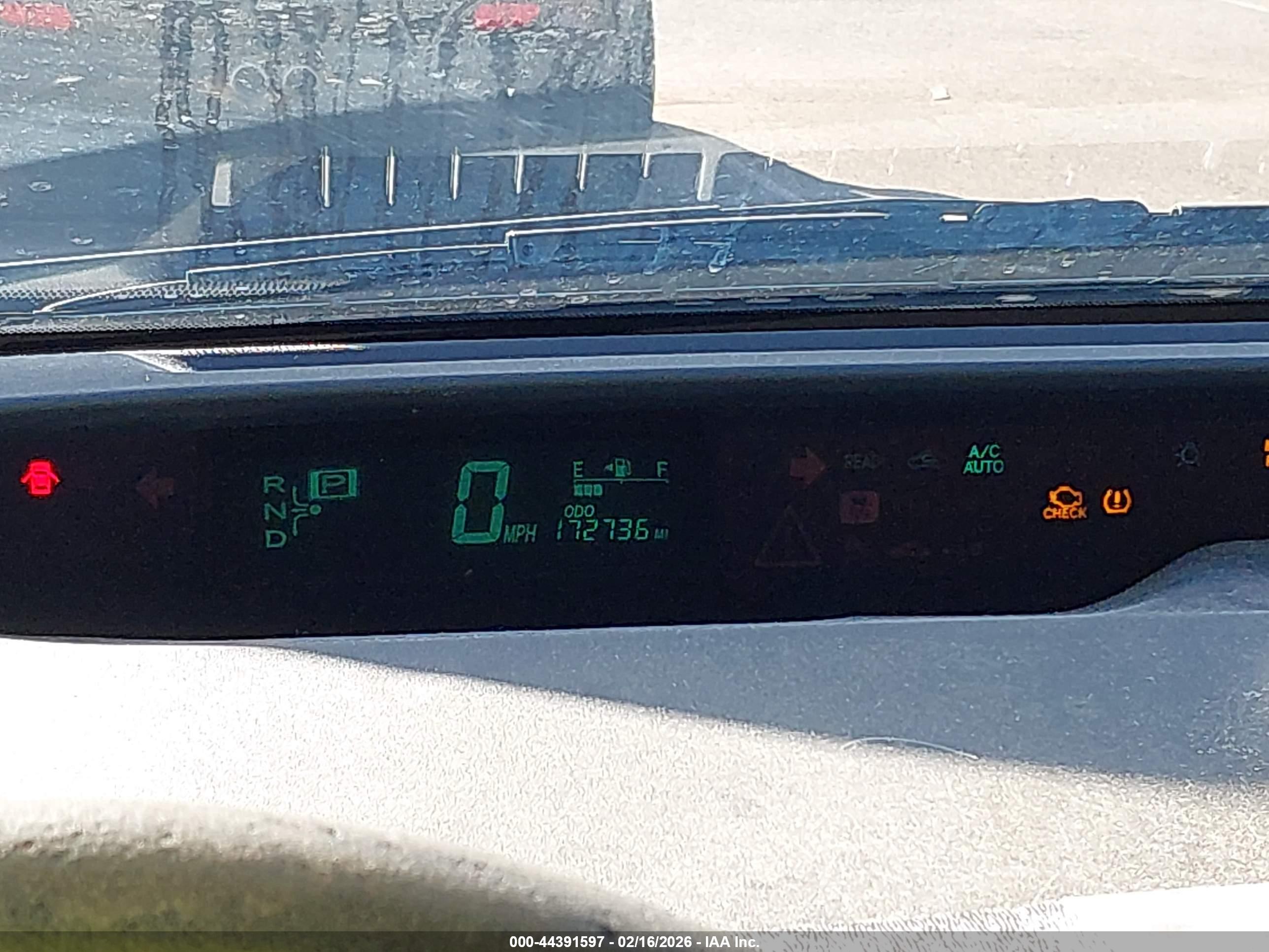 TOYOTA PRIUS image 7