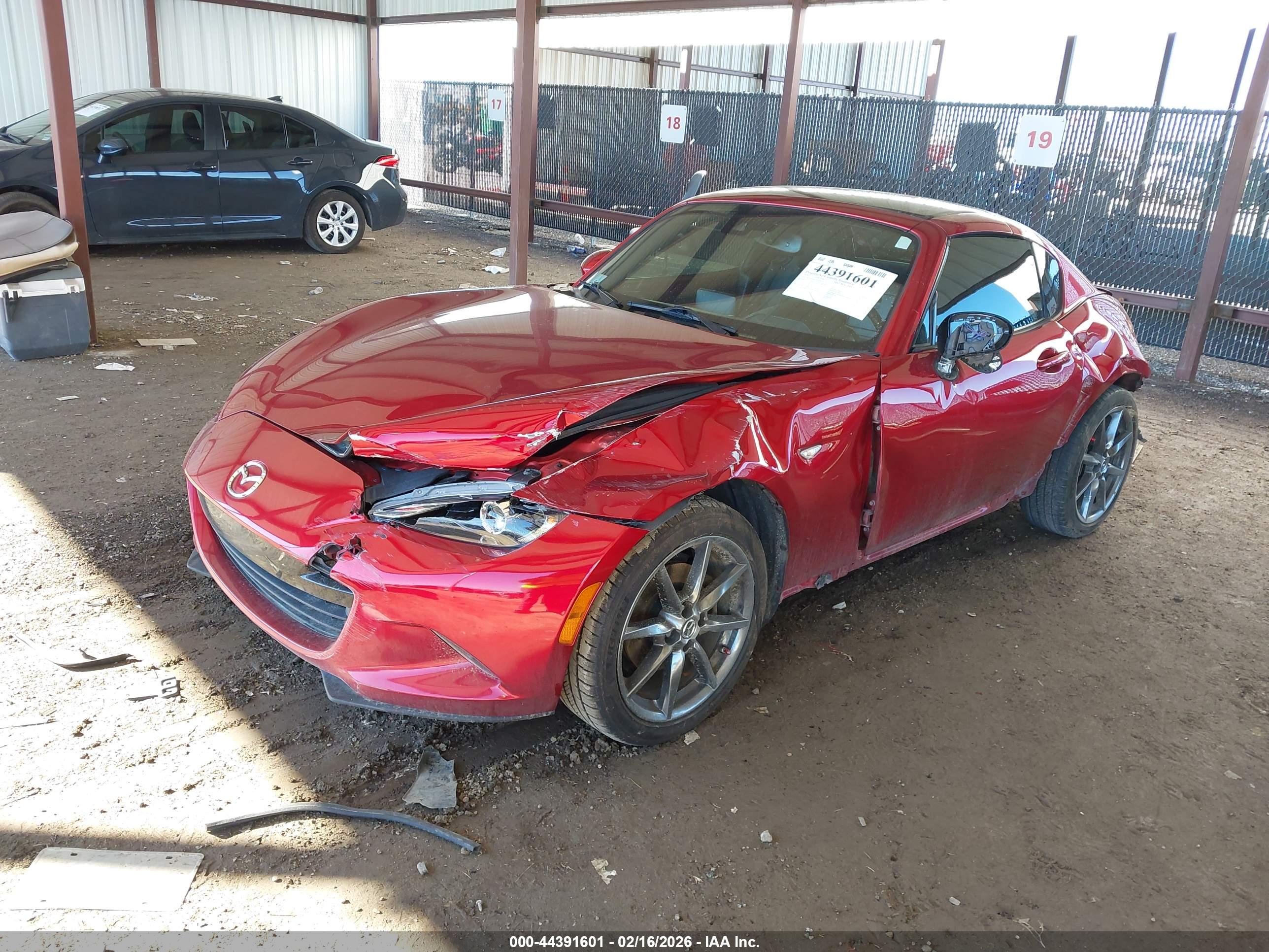MAZDA MX-5 image 2