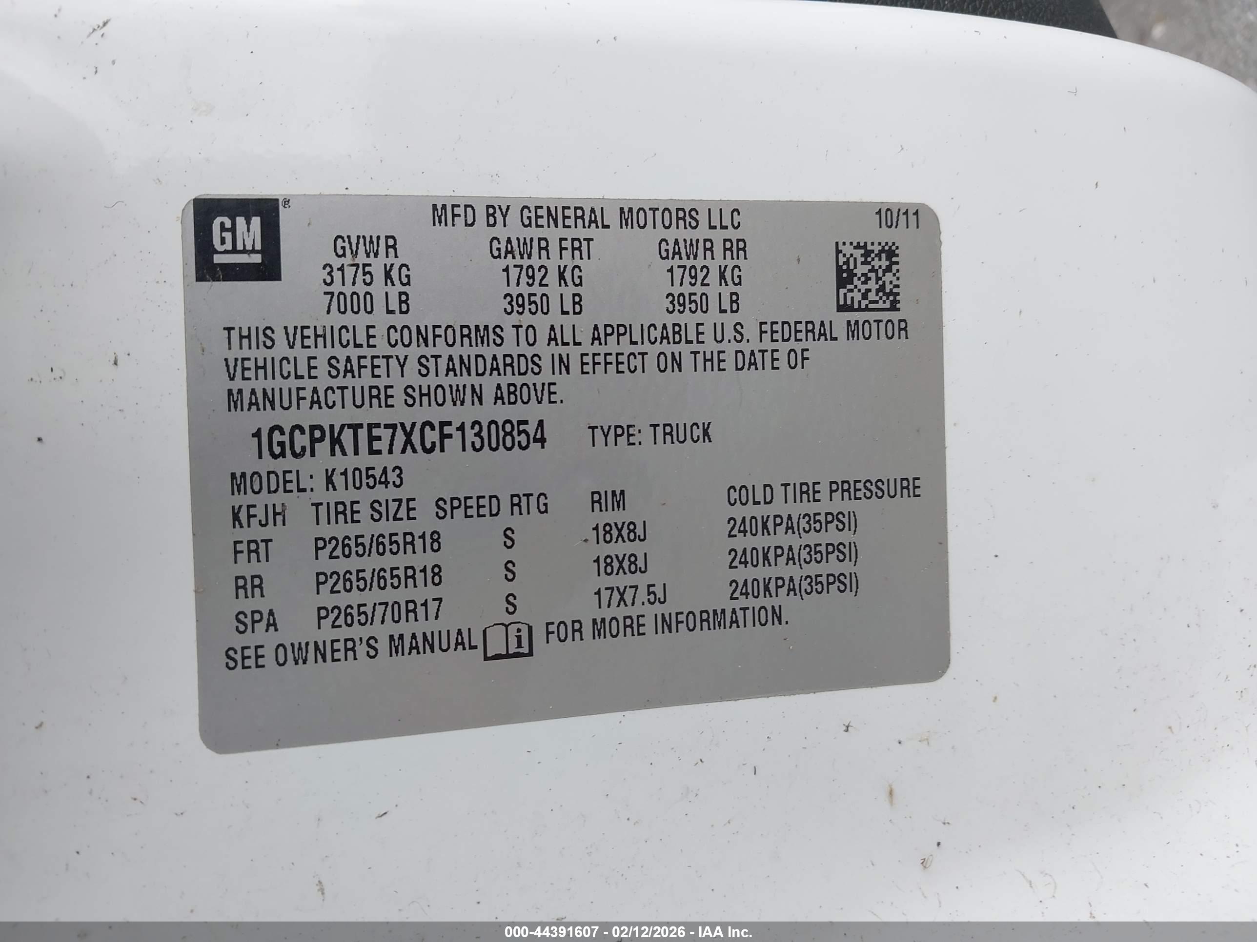 CHEVROLET SILVERADO image 9