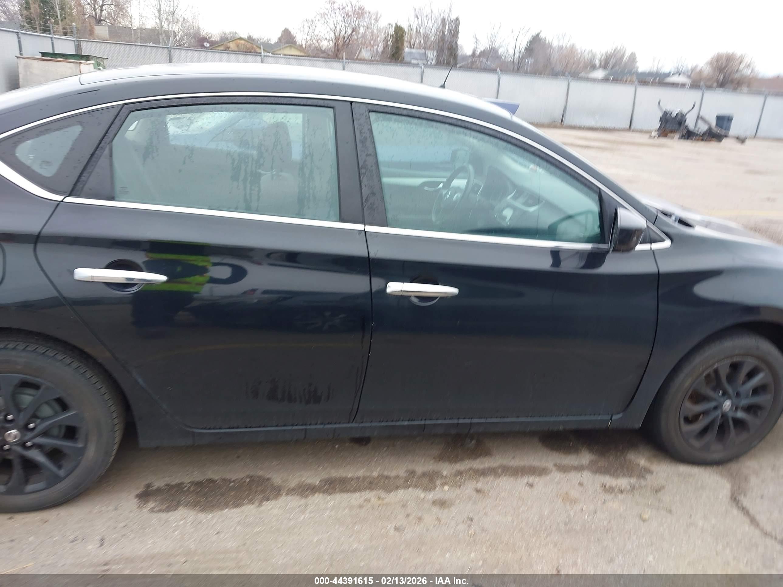 NISSAN SENTRA image 6