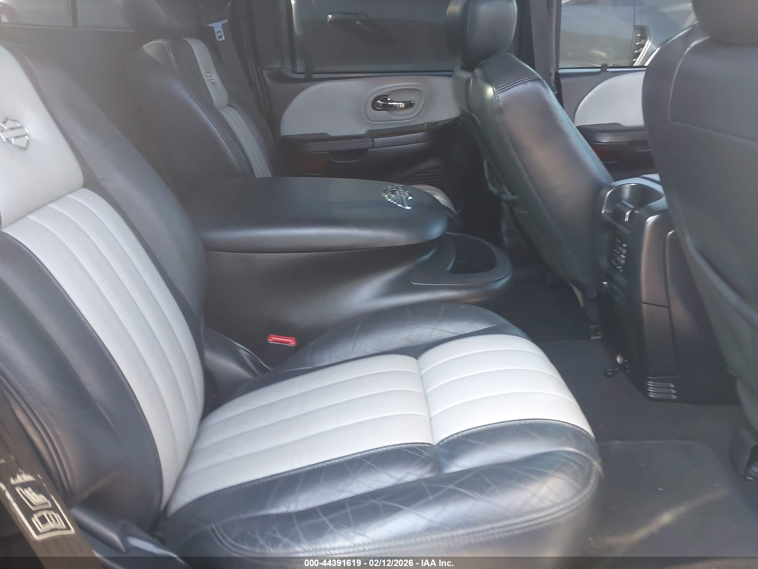 FORD F-150 image 8