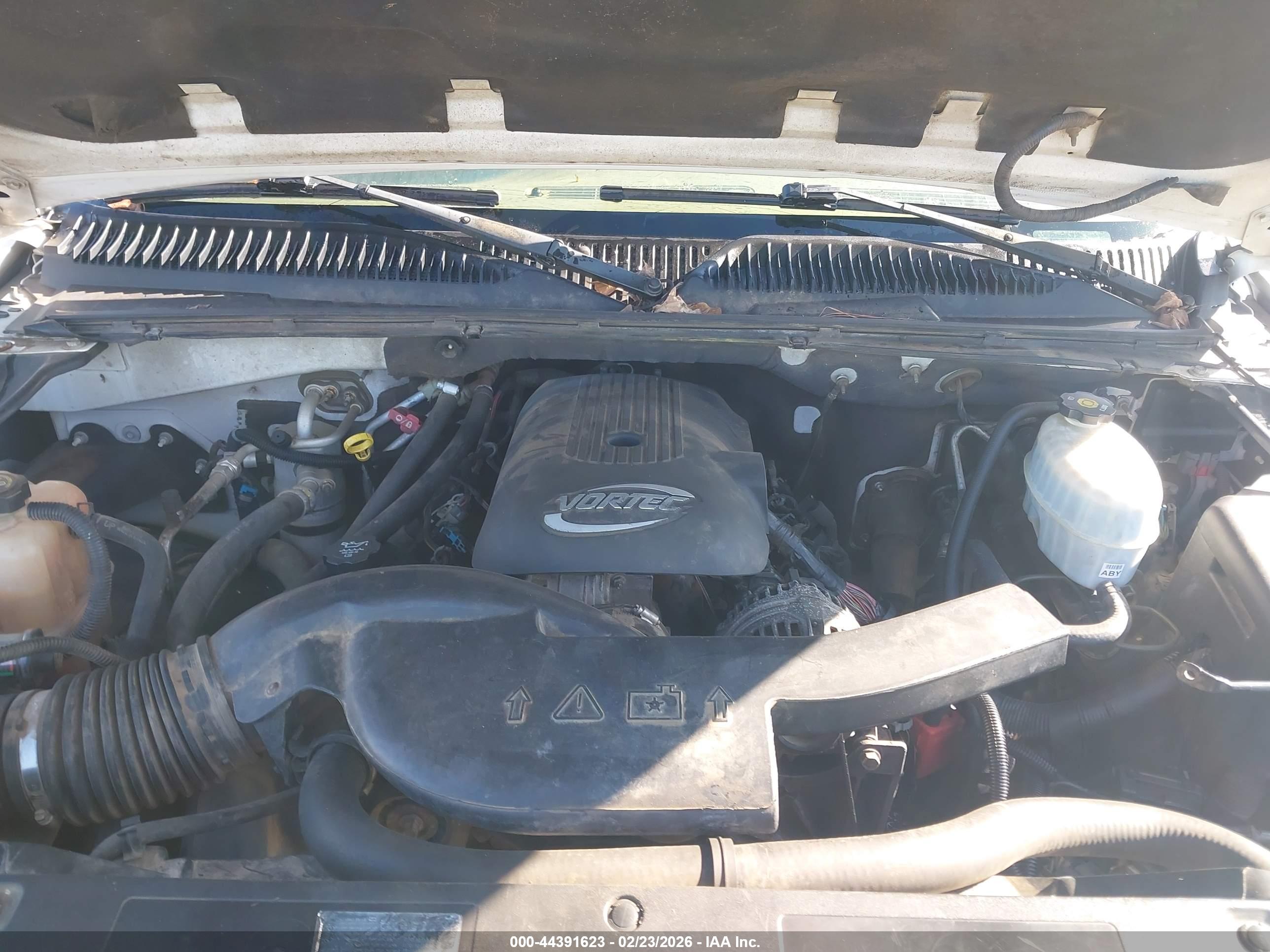 CHEVROLET TAHOE image 10