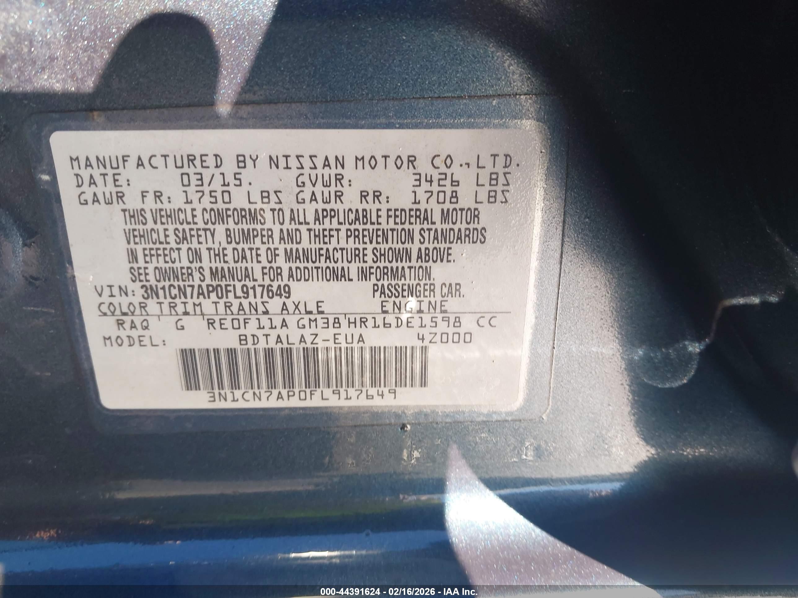 NISSAN VERSA image 9
