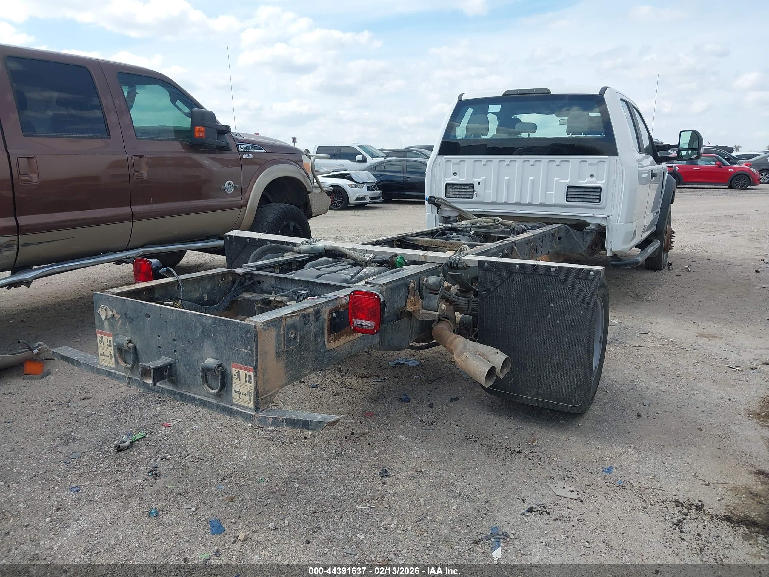 FORD F-550 image 4