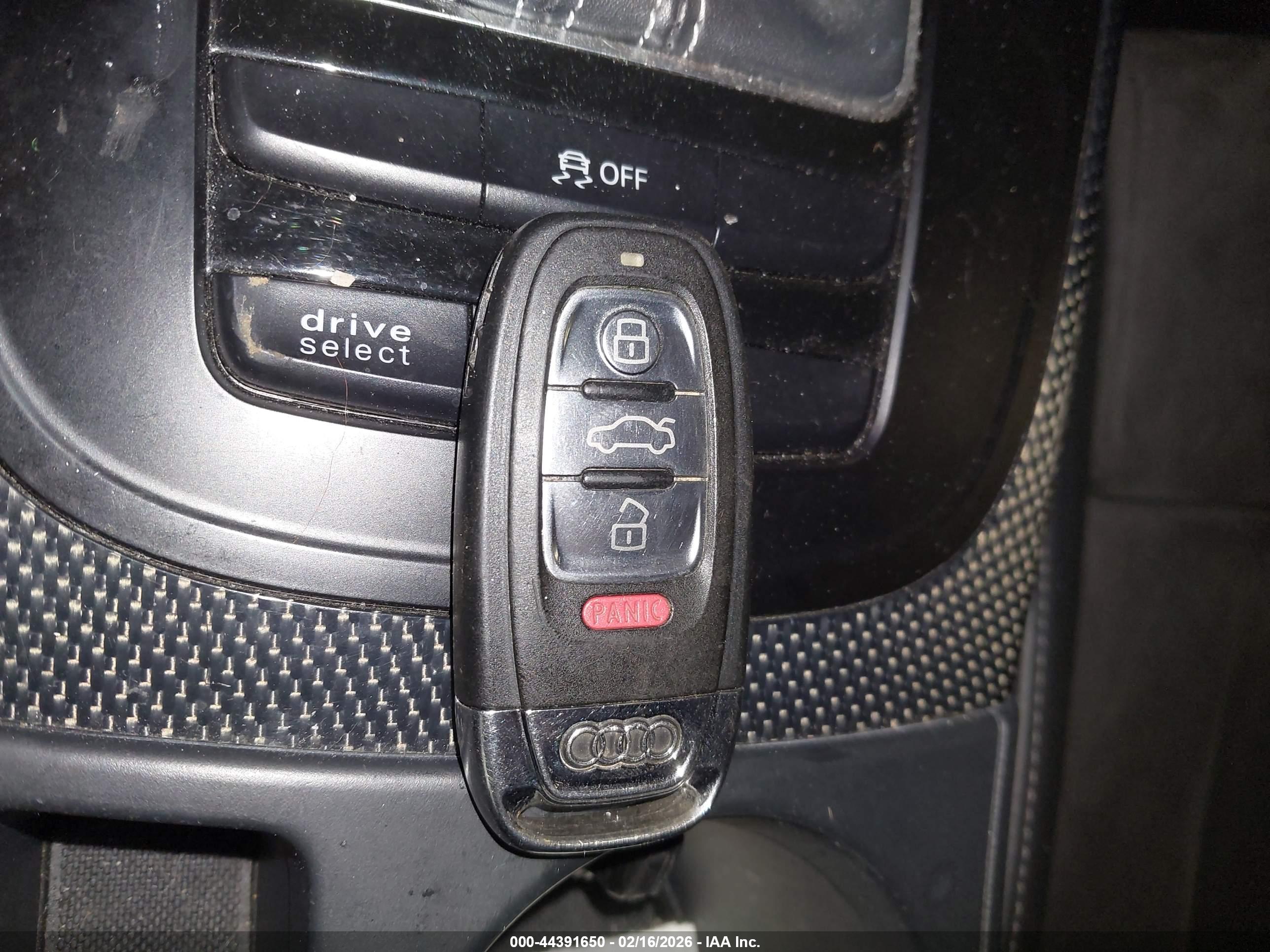 AUDI S4 image 11