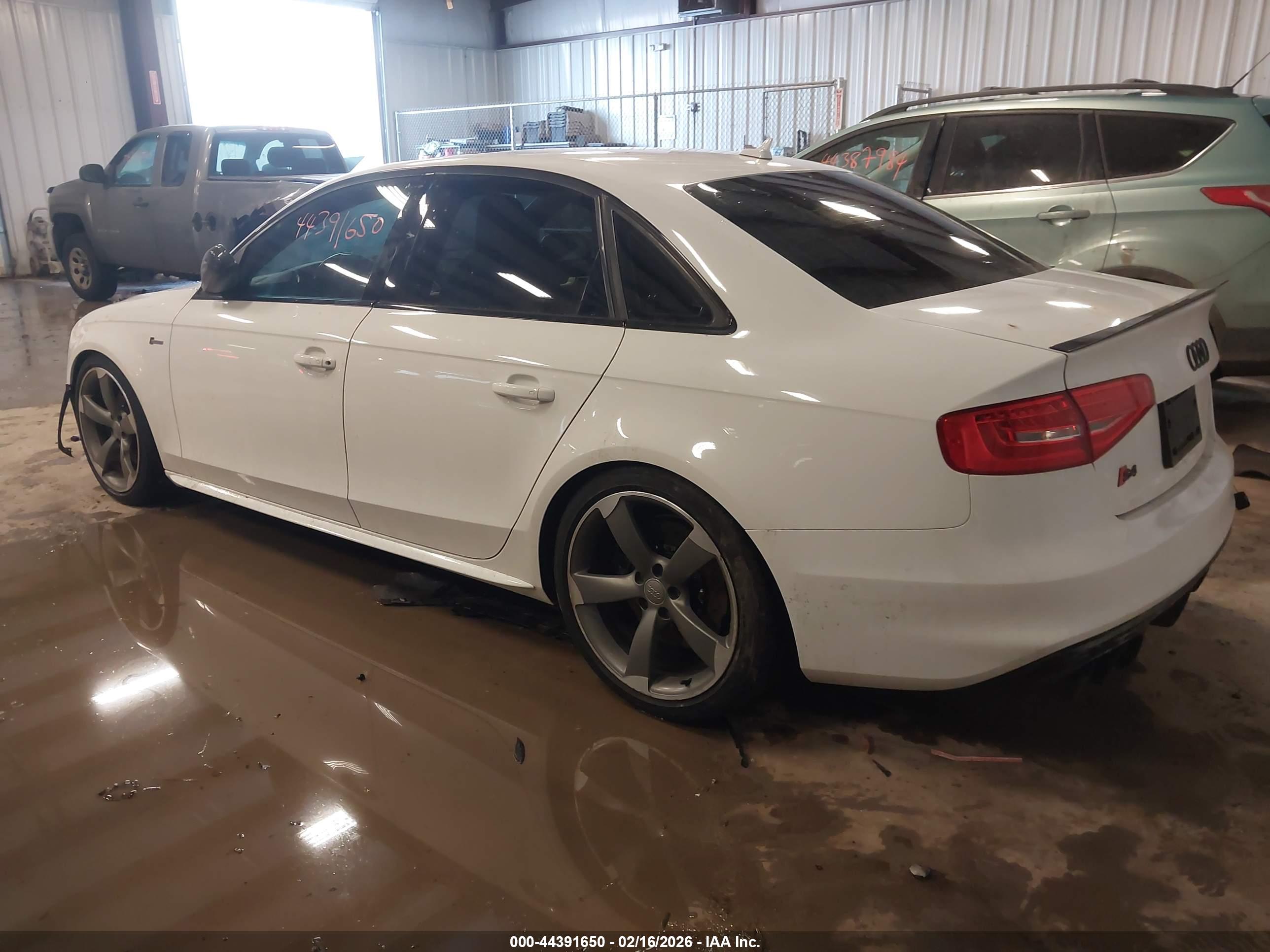 AUDI S4 image 3