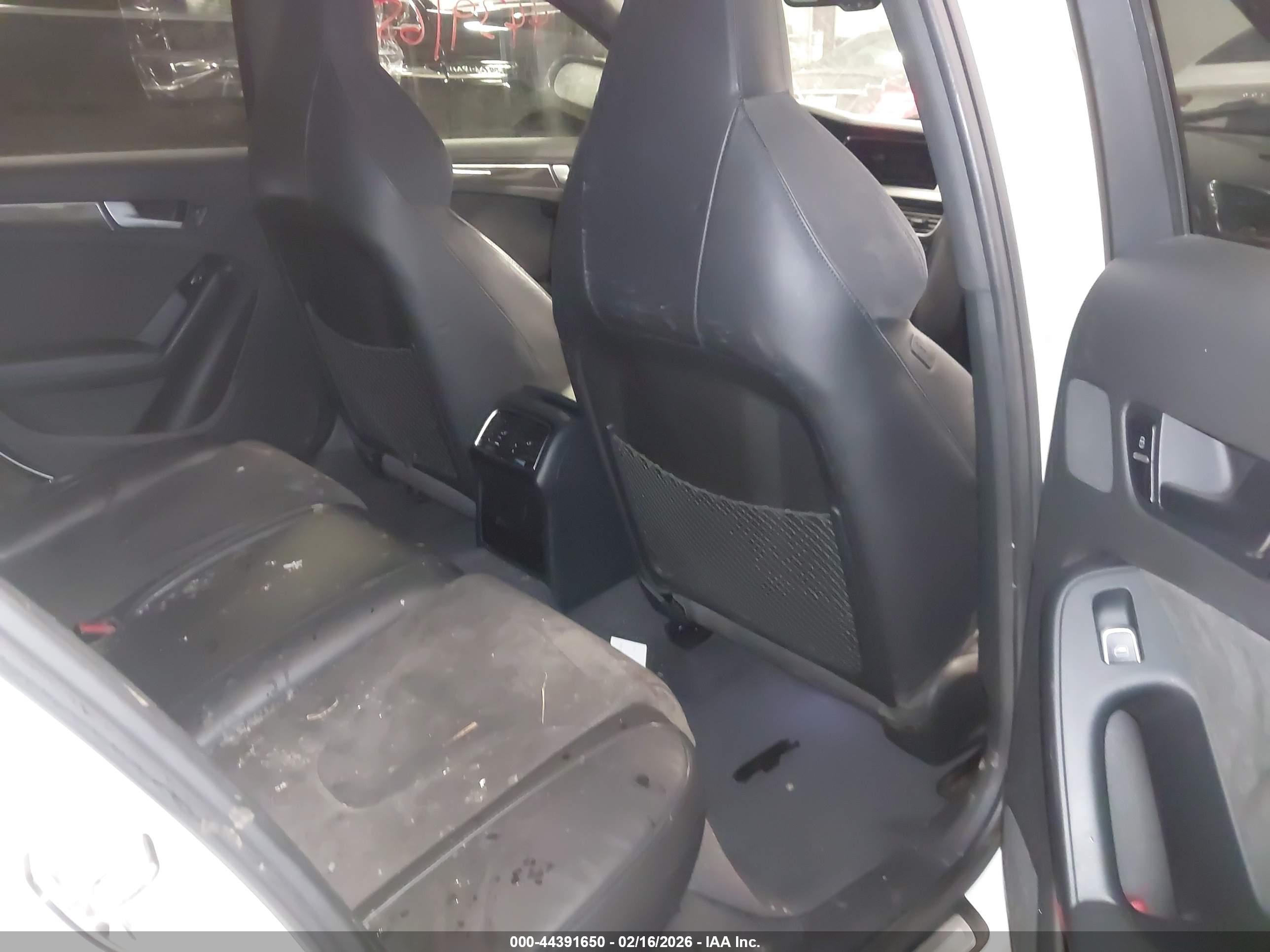AUDI S4 image 8