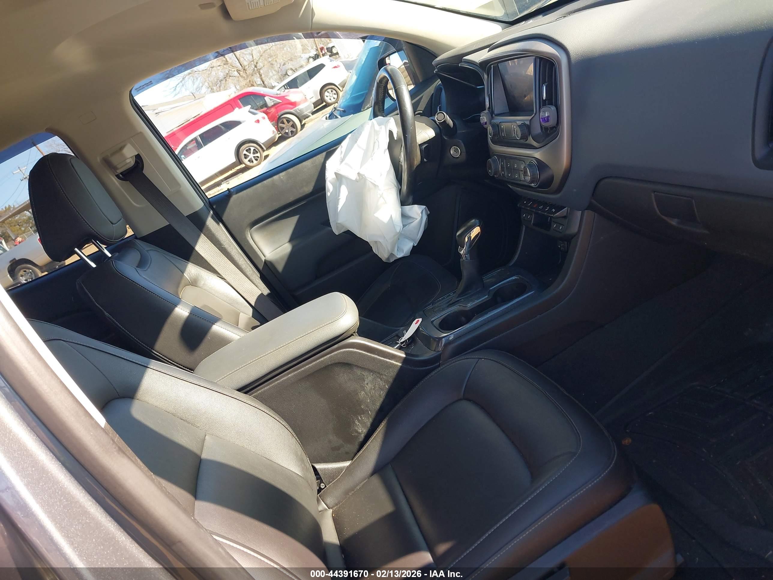 CHEVROLET COLORADO image 5