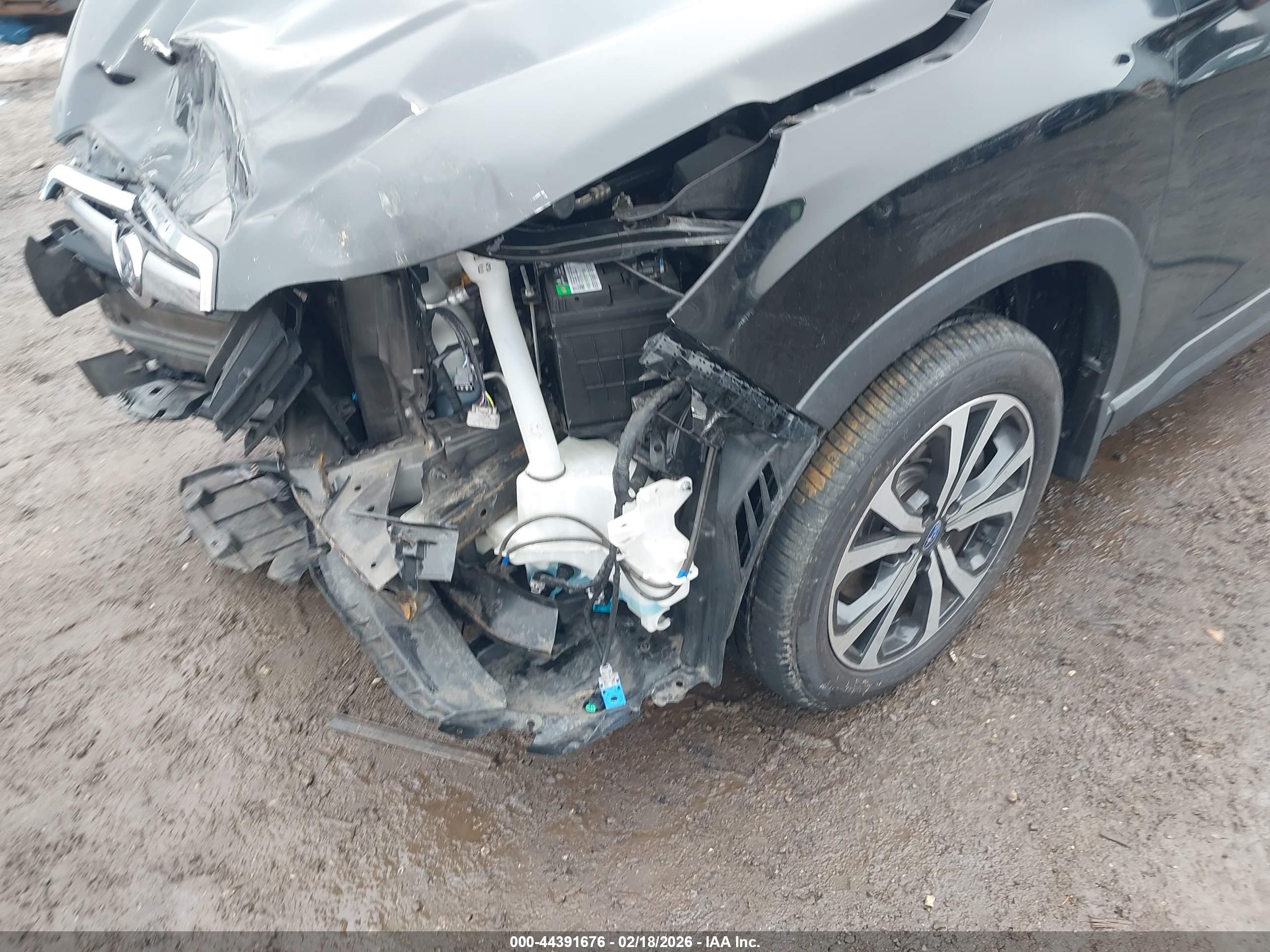 SUBARU FORESTER image 6