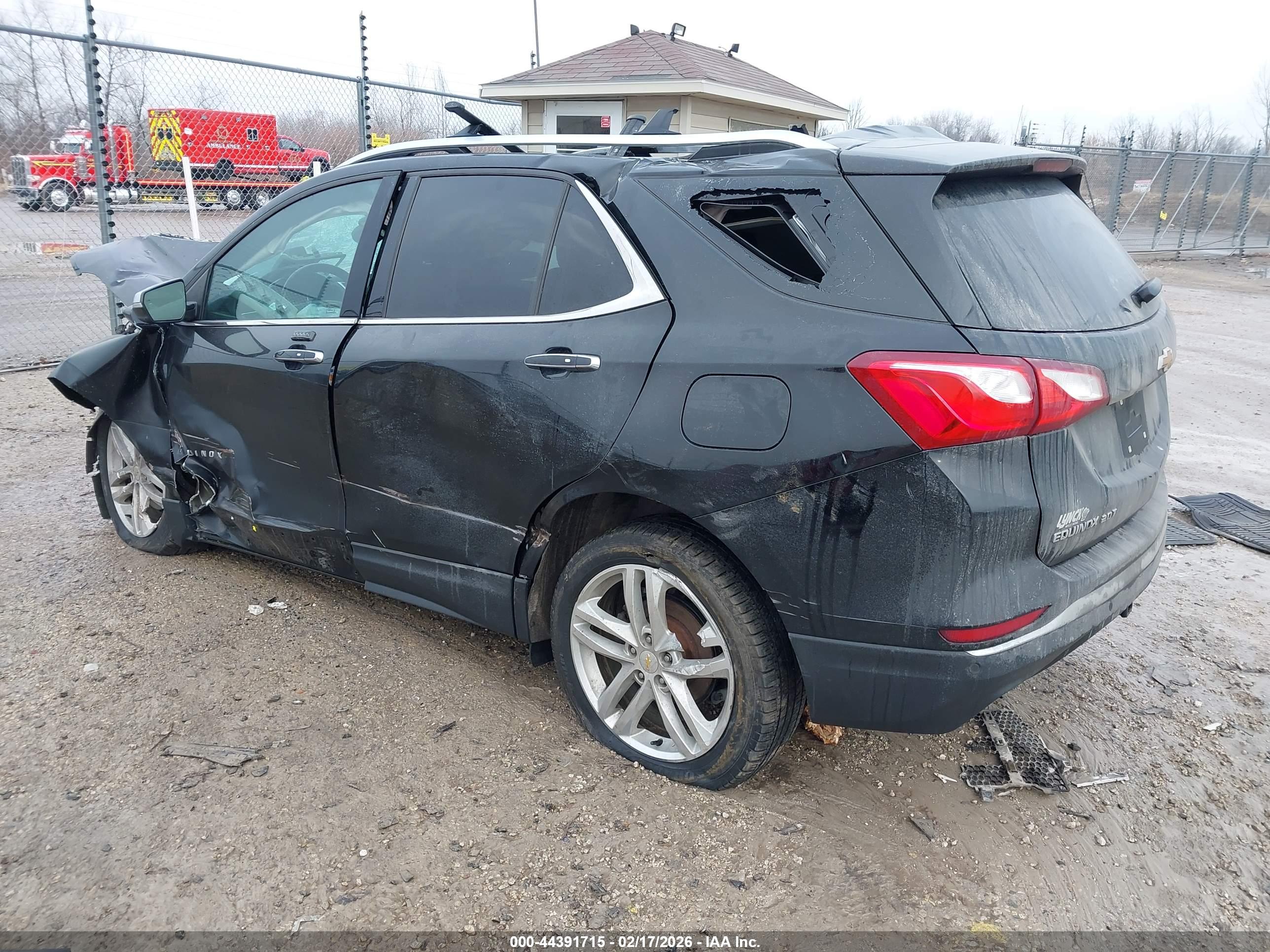 CHEVROLET EQUINOX image 3
