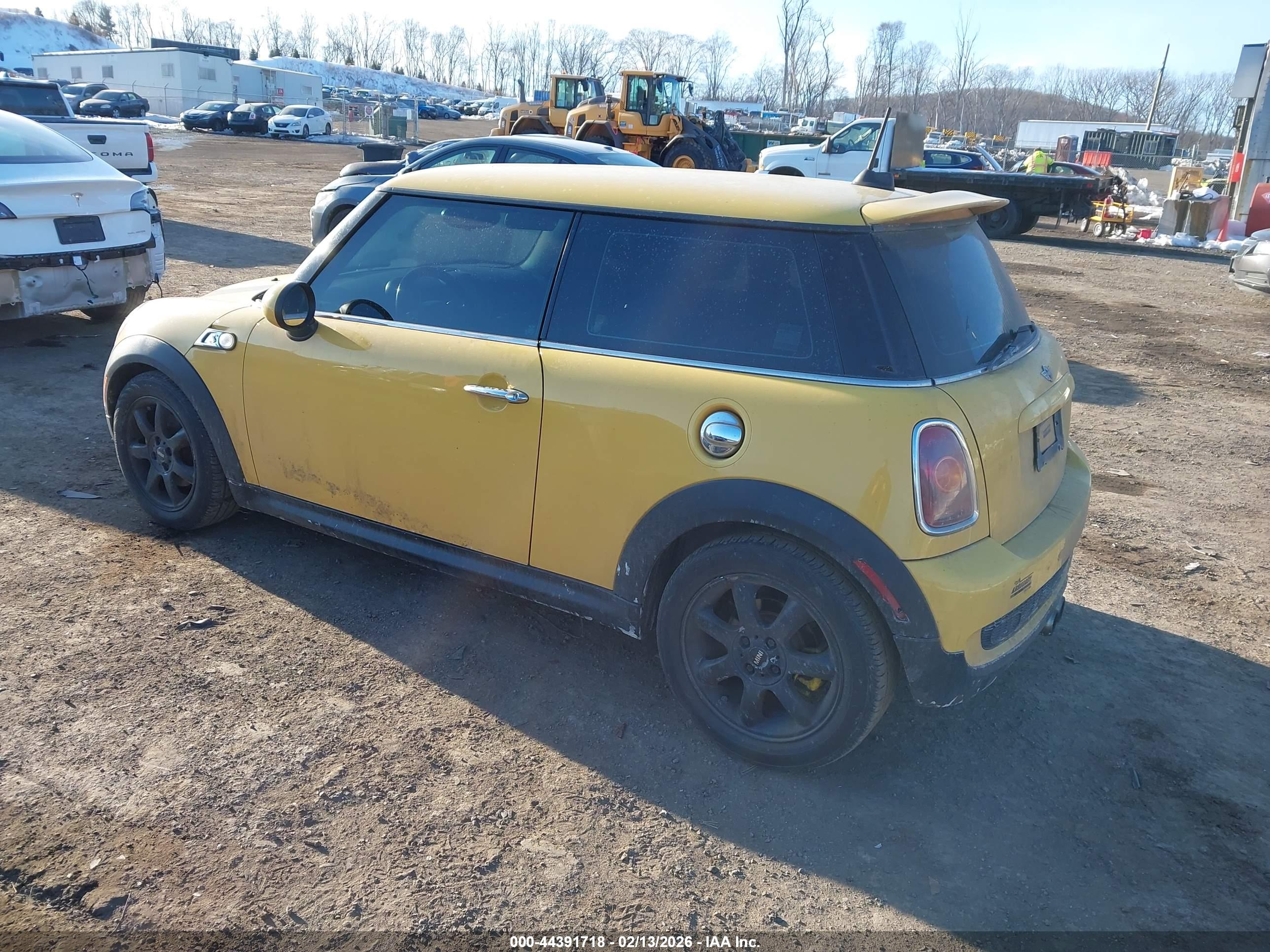MINI COOPER image 3