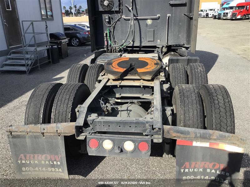 KENWORTH T680 image 8
