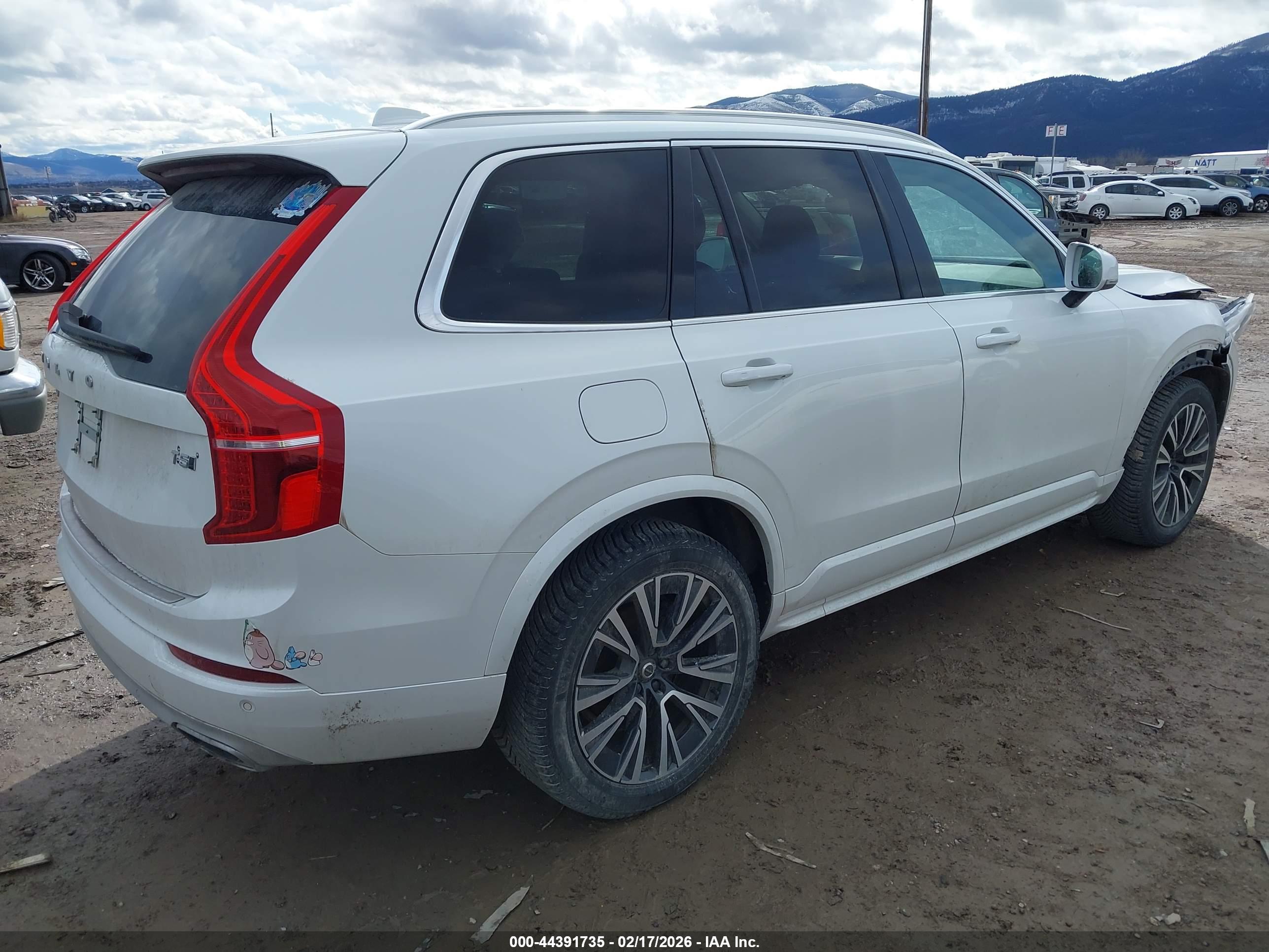 VOLVO XC90 image 4