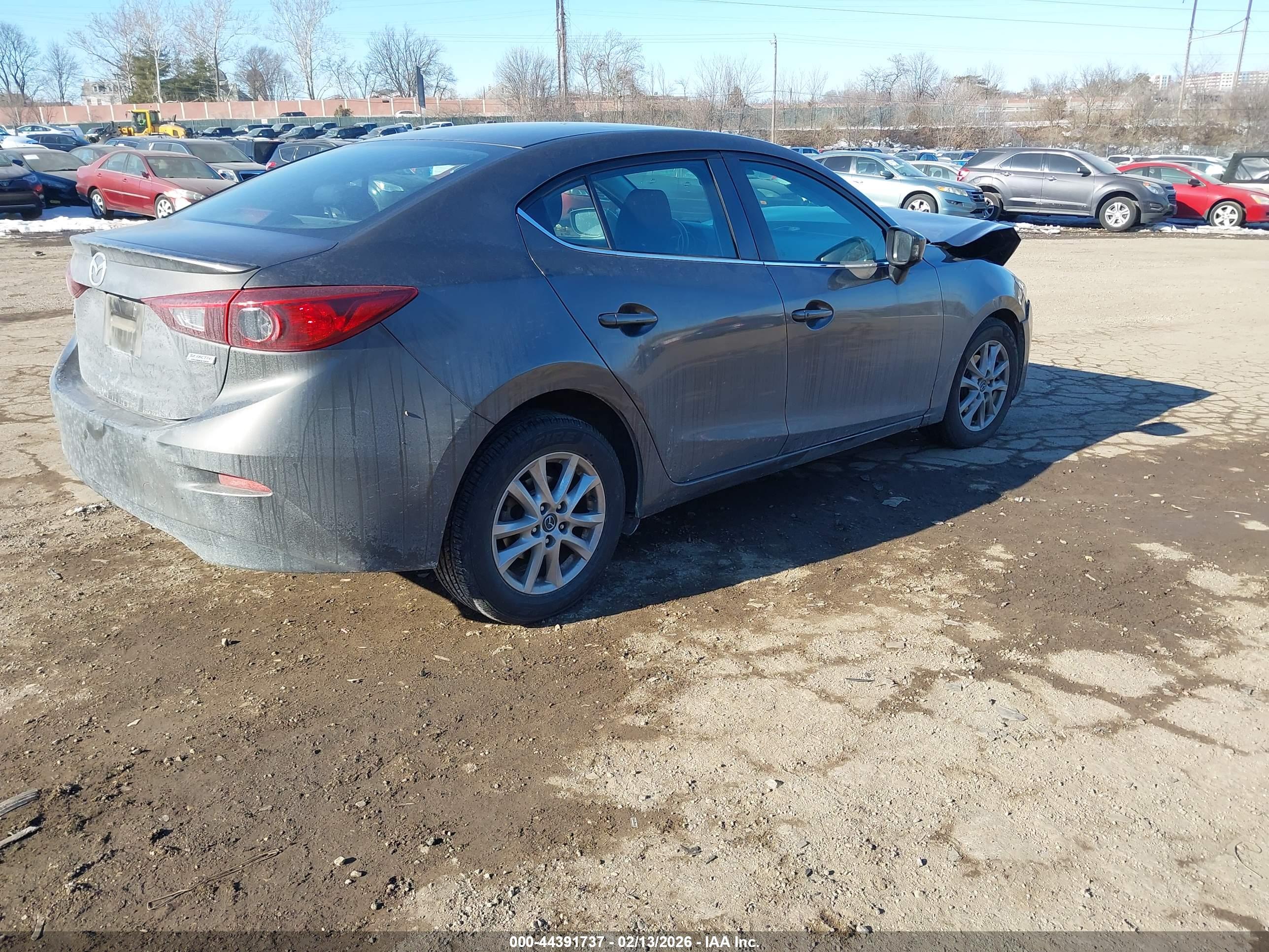 MAZDA MAZDA3 image 4